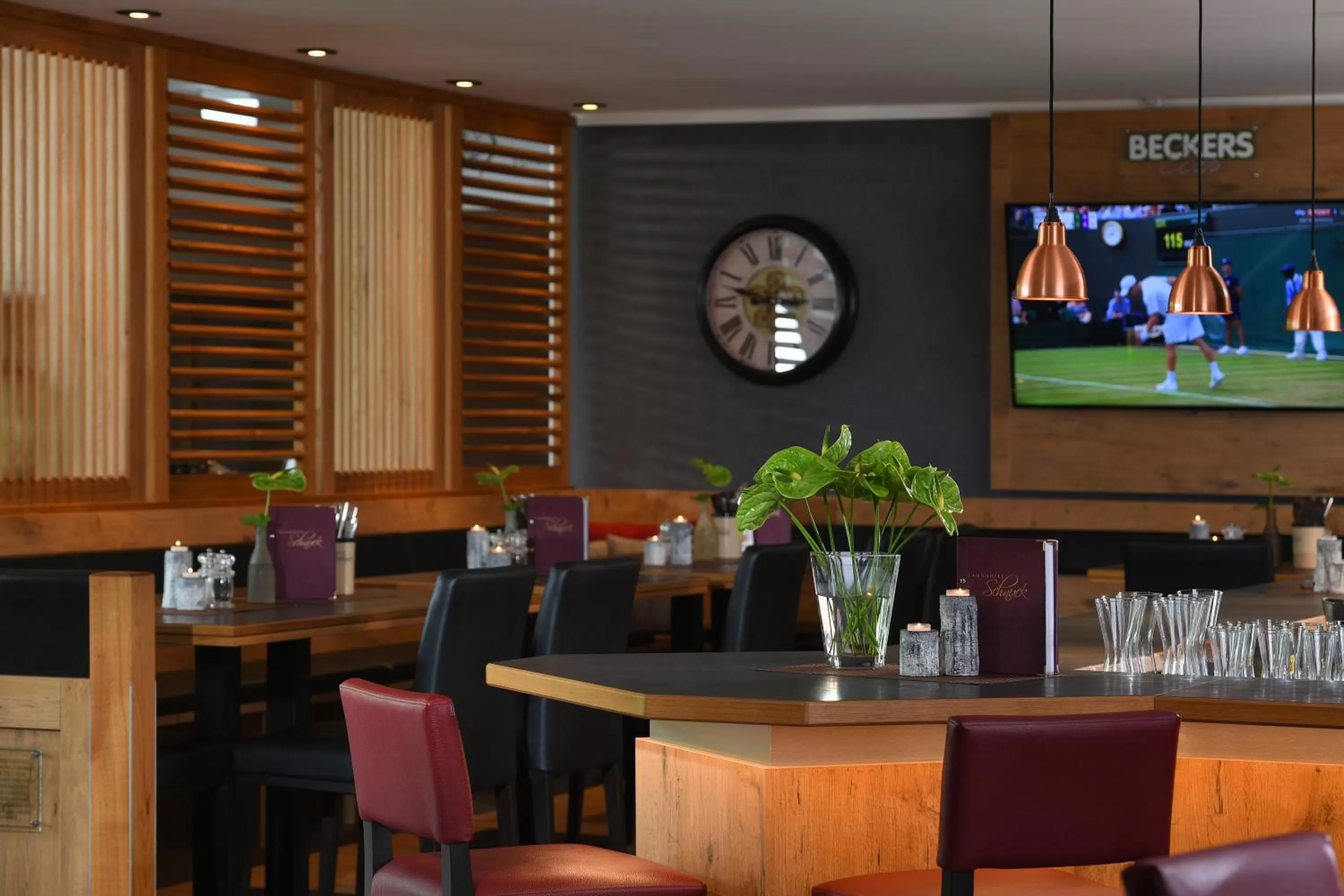 Restaurant/places to eat in Landhotel Schnuck