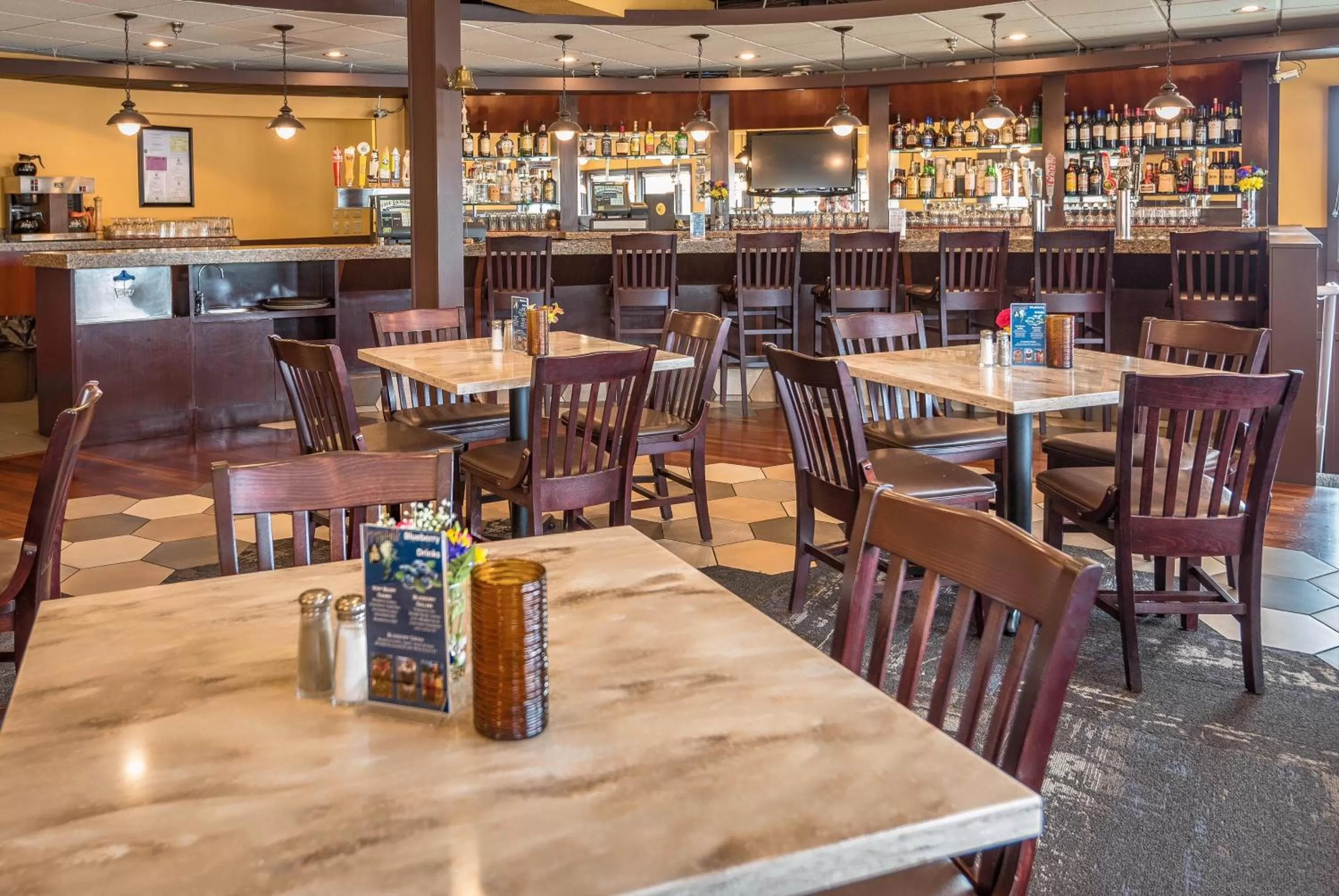 Food and drinks in The Landing Hotel