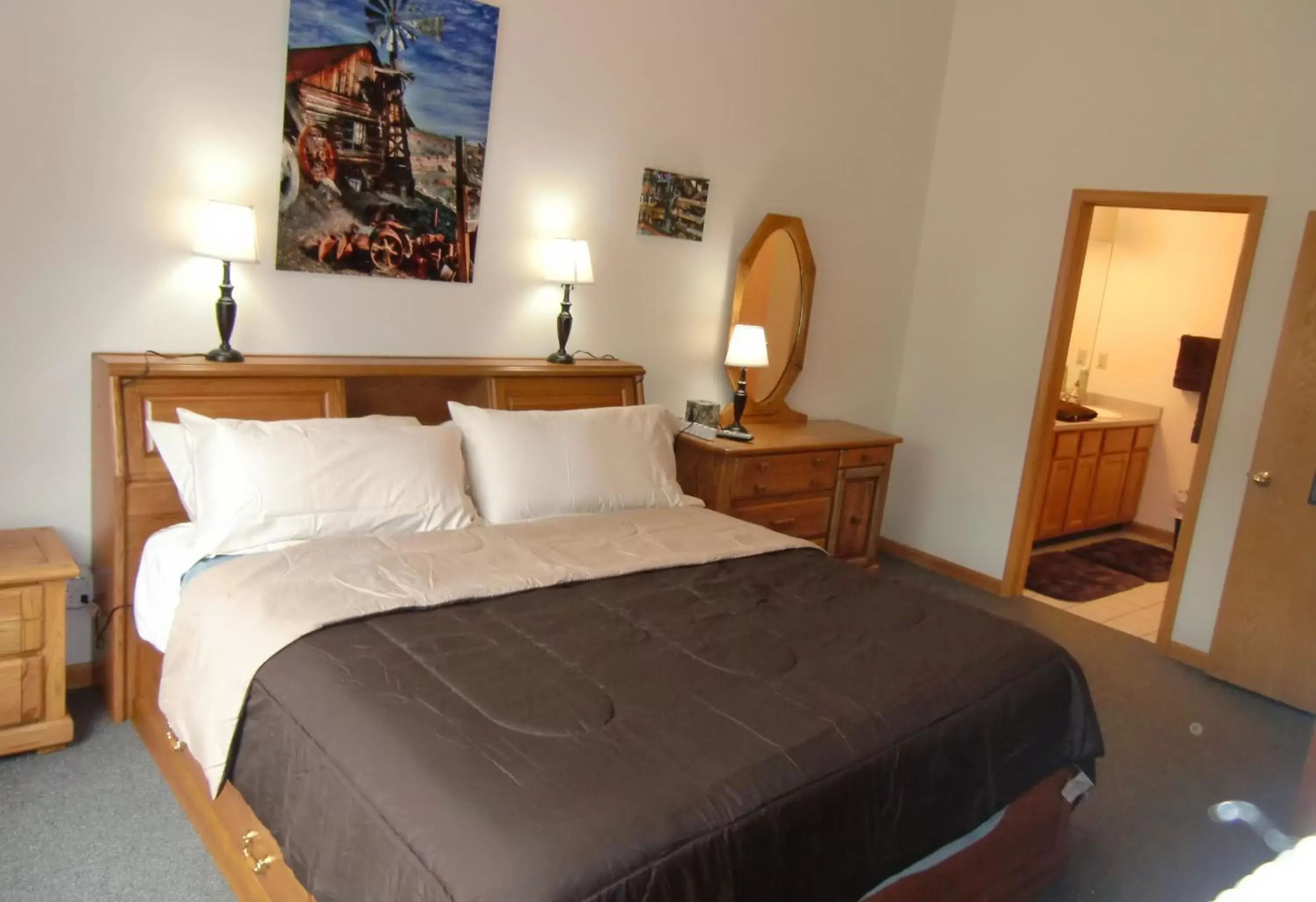 Deluxe King Room in Mein Haus Bed & Breakfast Deluxe King Room in Mein Haus Bed & Breakfast