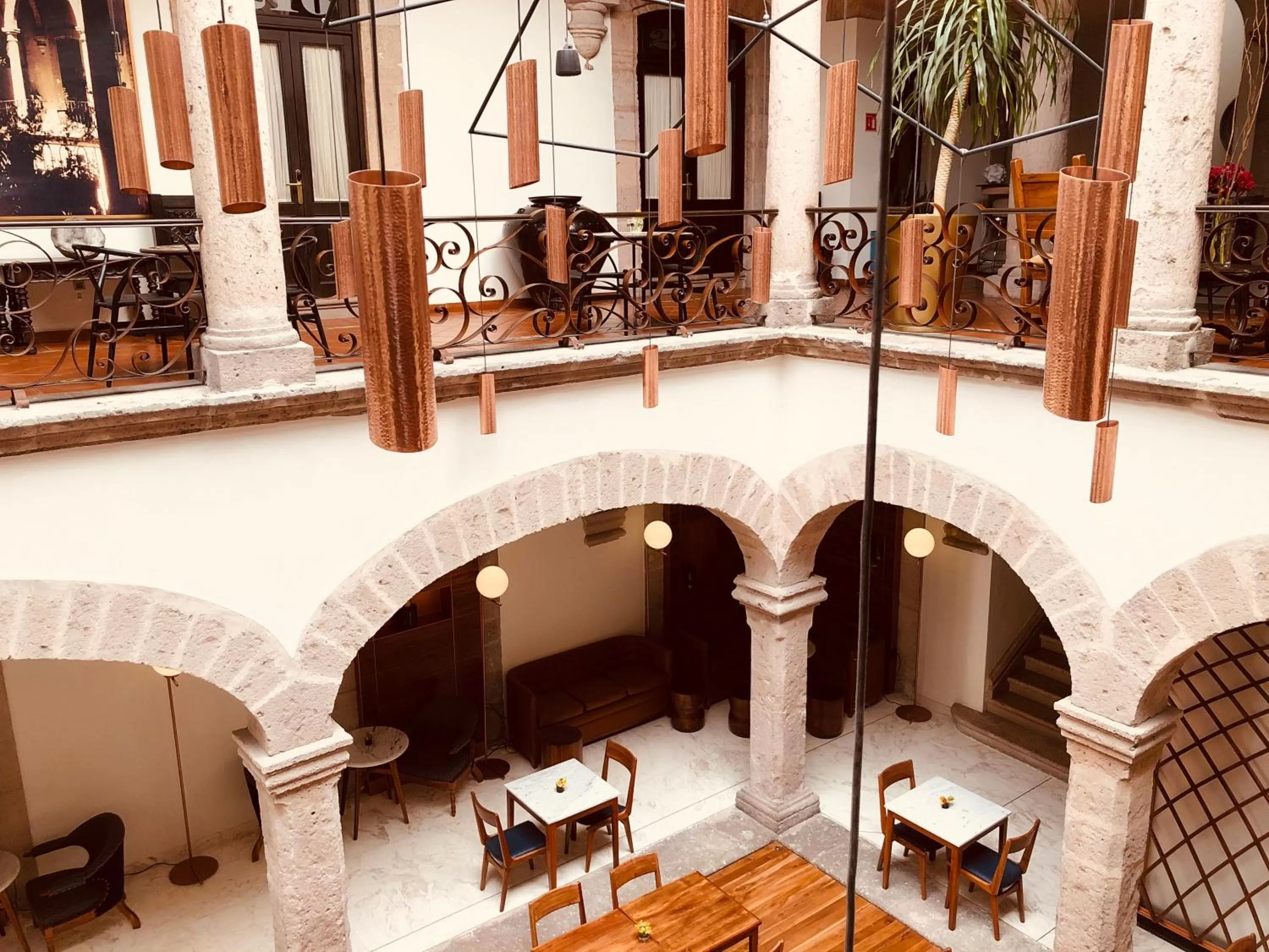 Restaurant/places to eat in Hotel Herencia By Hosting House