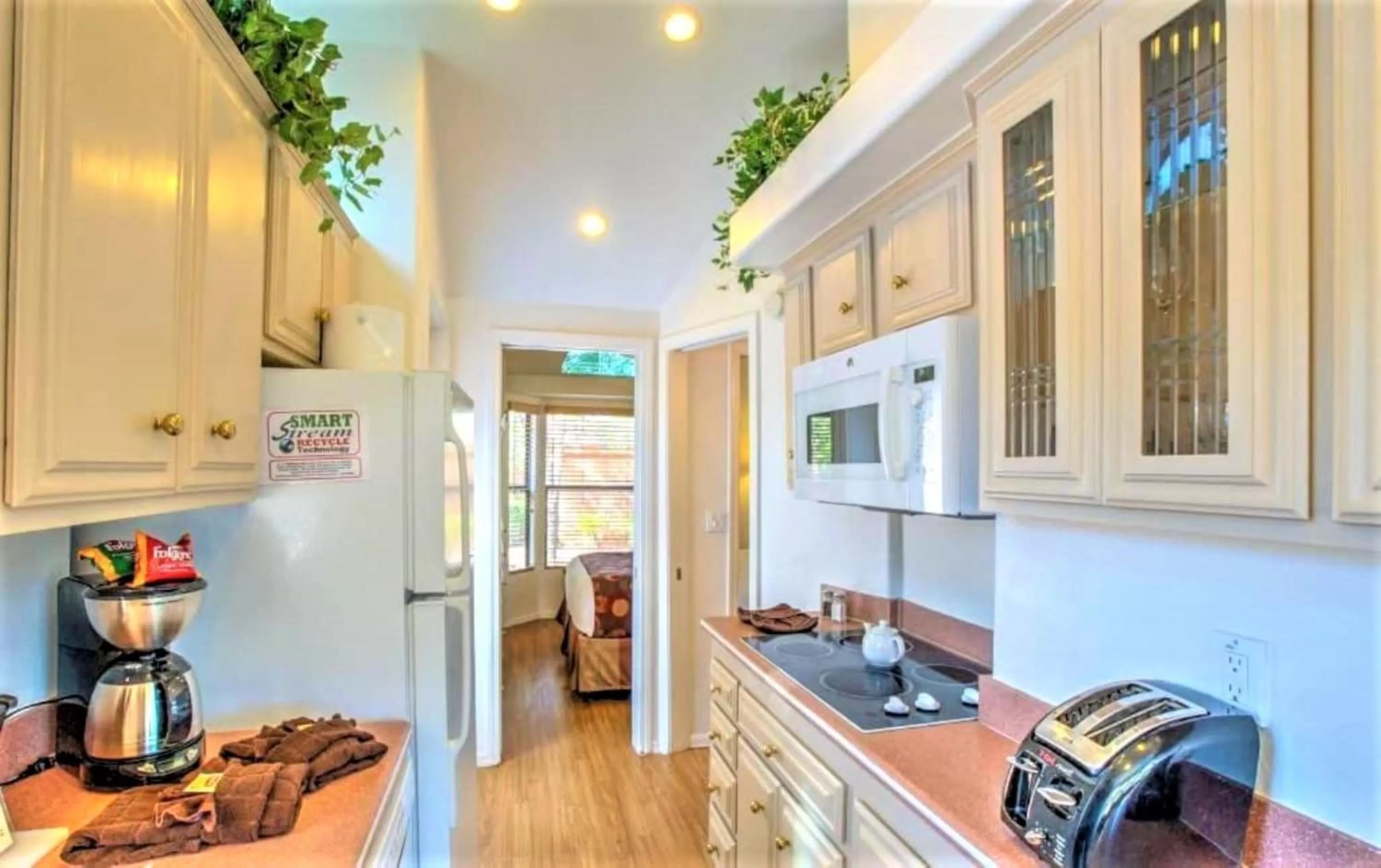 Kitchen or kitchenette in Sedona Pines Resort