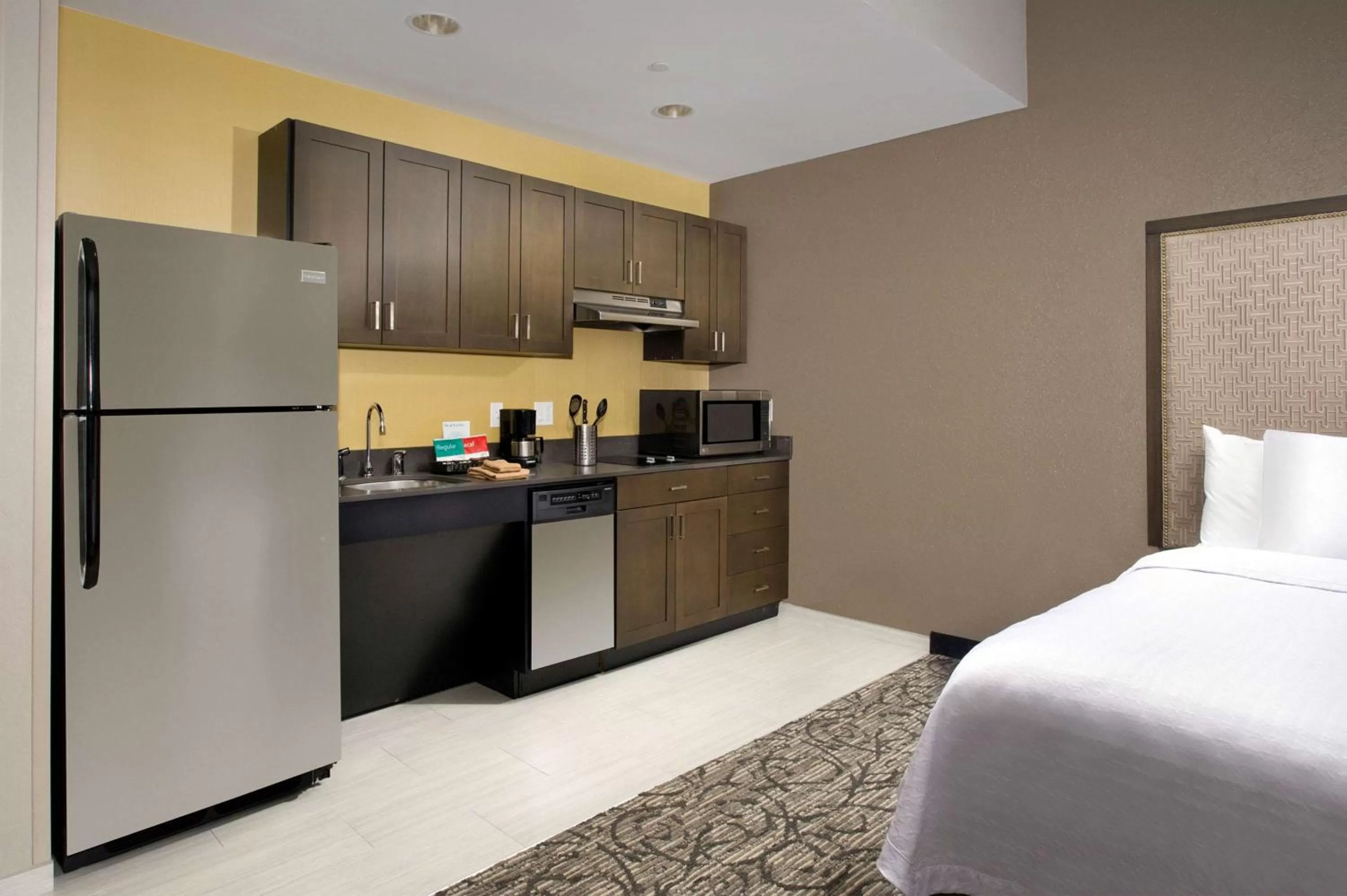 Bedroom, Bed in Homewood Suites by Hilton Miami Downtown/Brickell