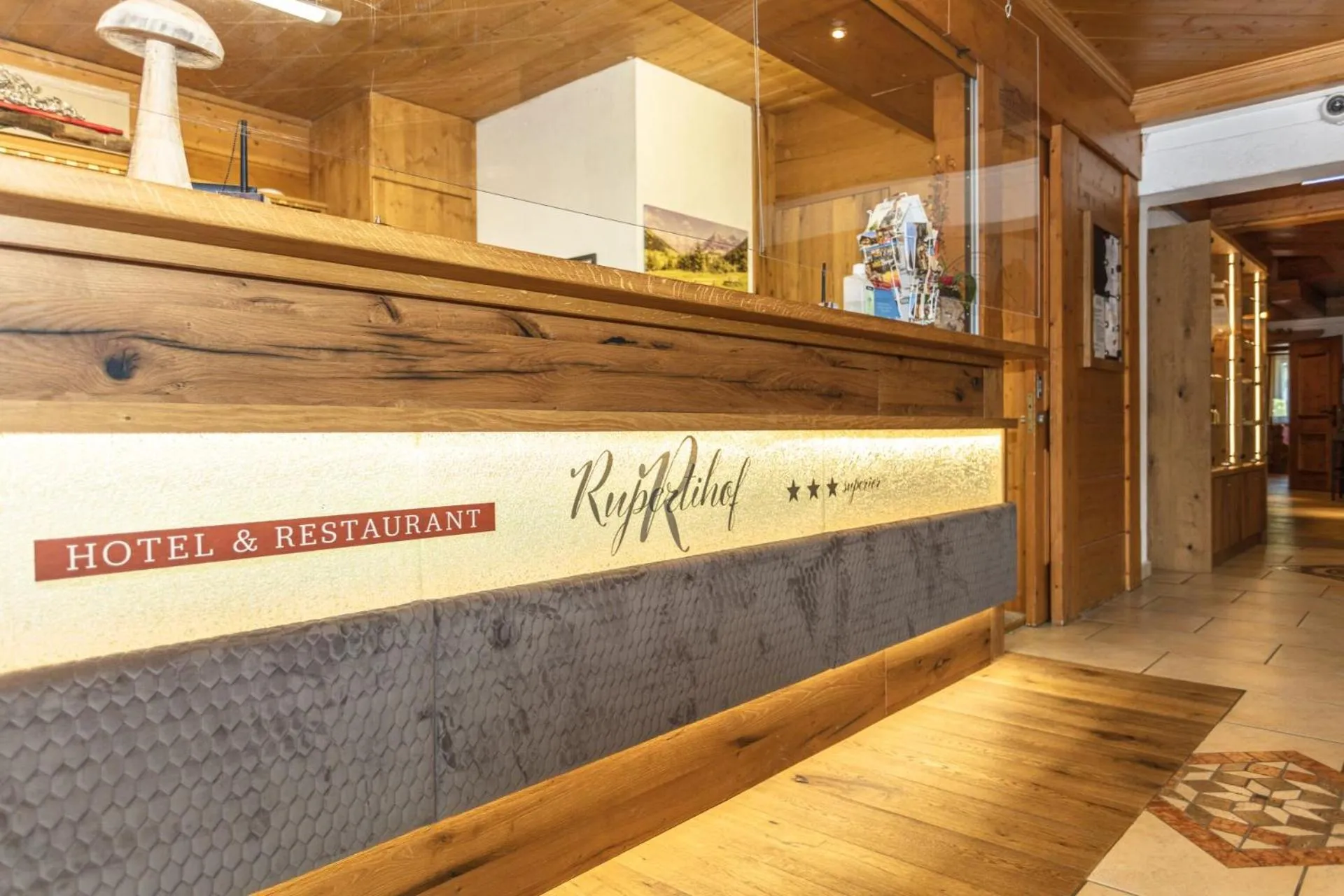 Lobby or reception in Hotel Rupertihof