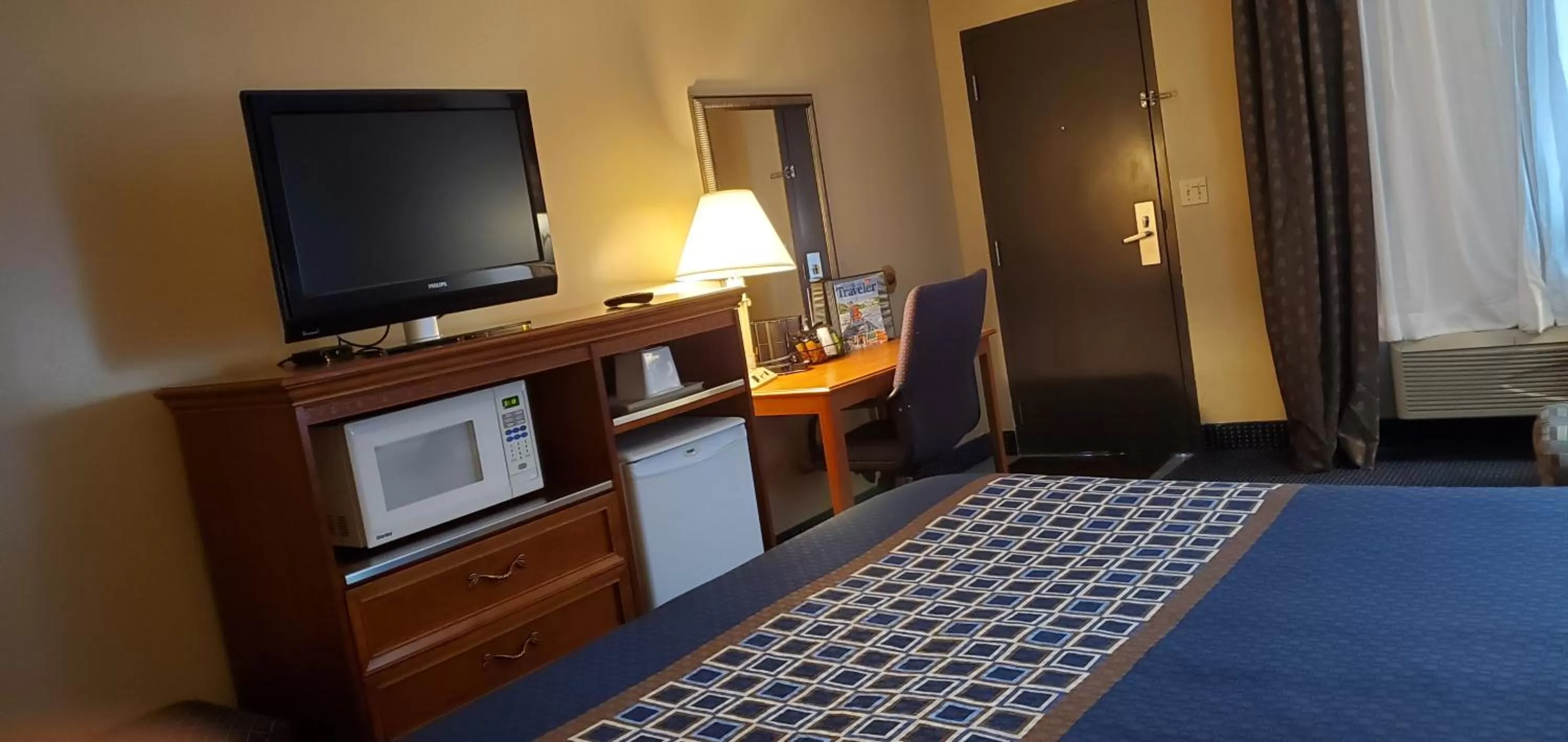 Bed in VICTORIAN INN