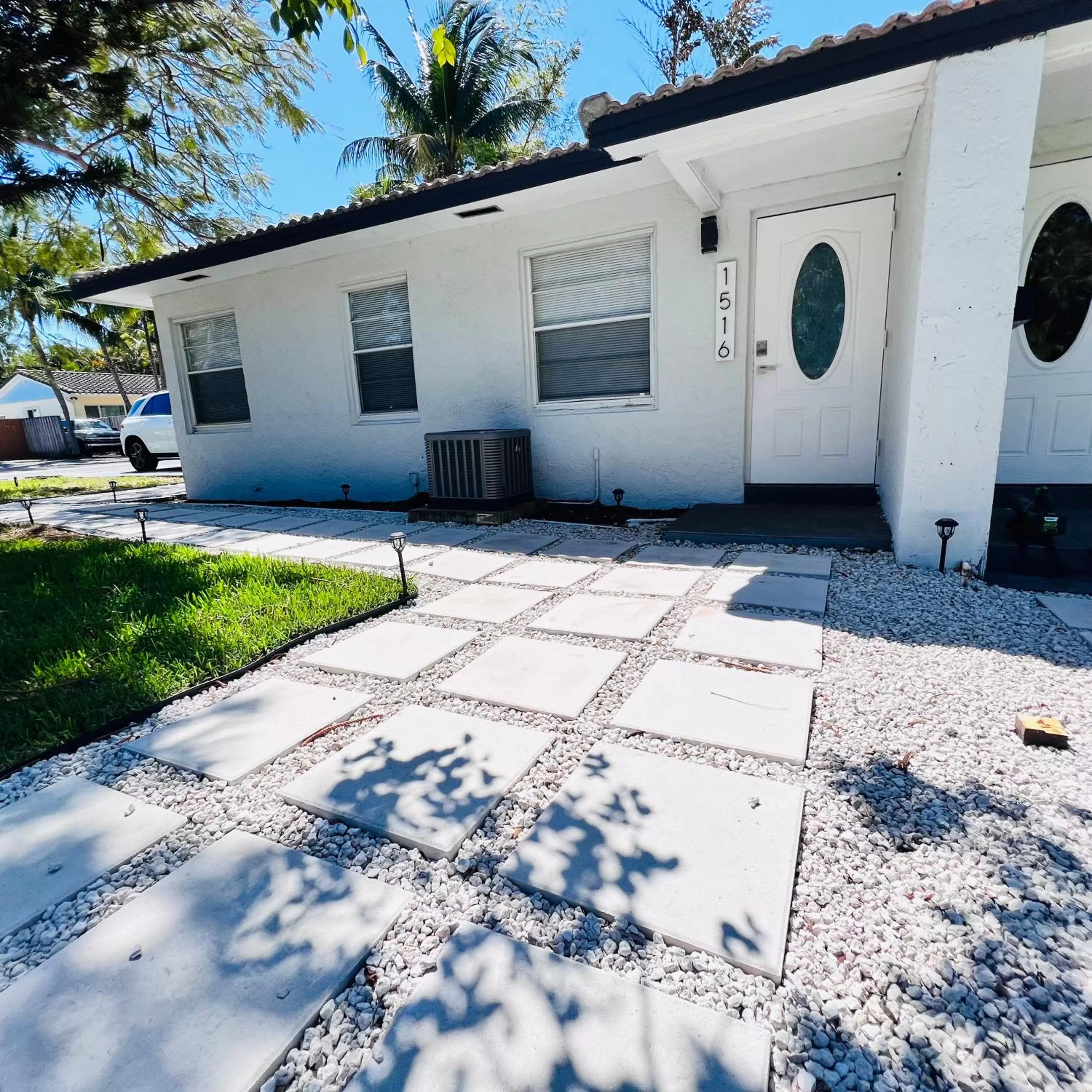 Property building in CocoBay 2BR Condos Near Beach, Galleria Mall, Wilton Manors, Cruise Port