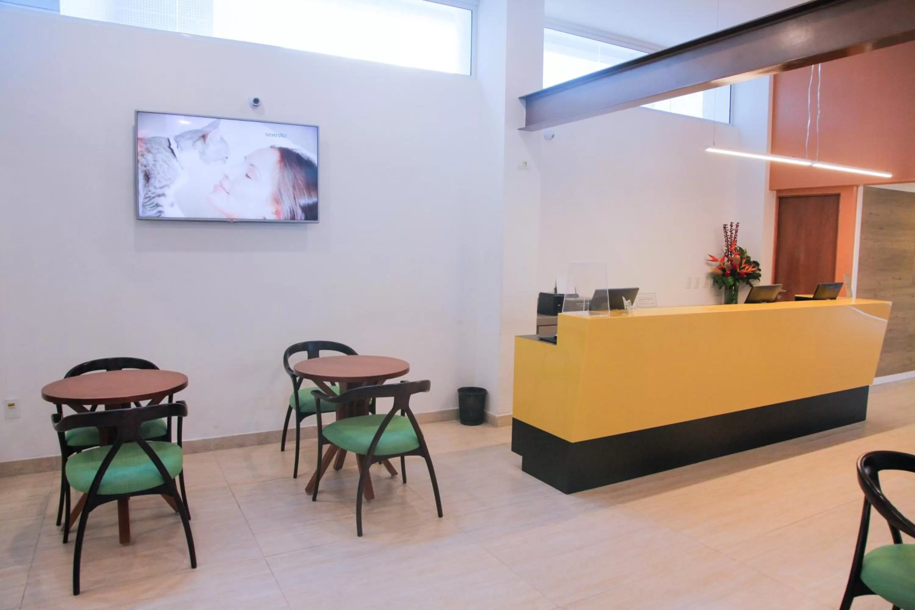 Lobby or reception in Slim Pajuçara by Tropicalis