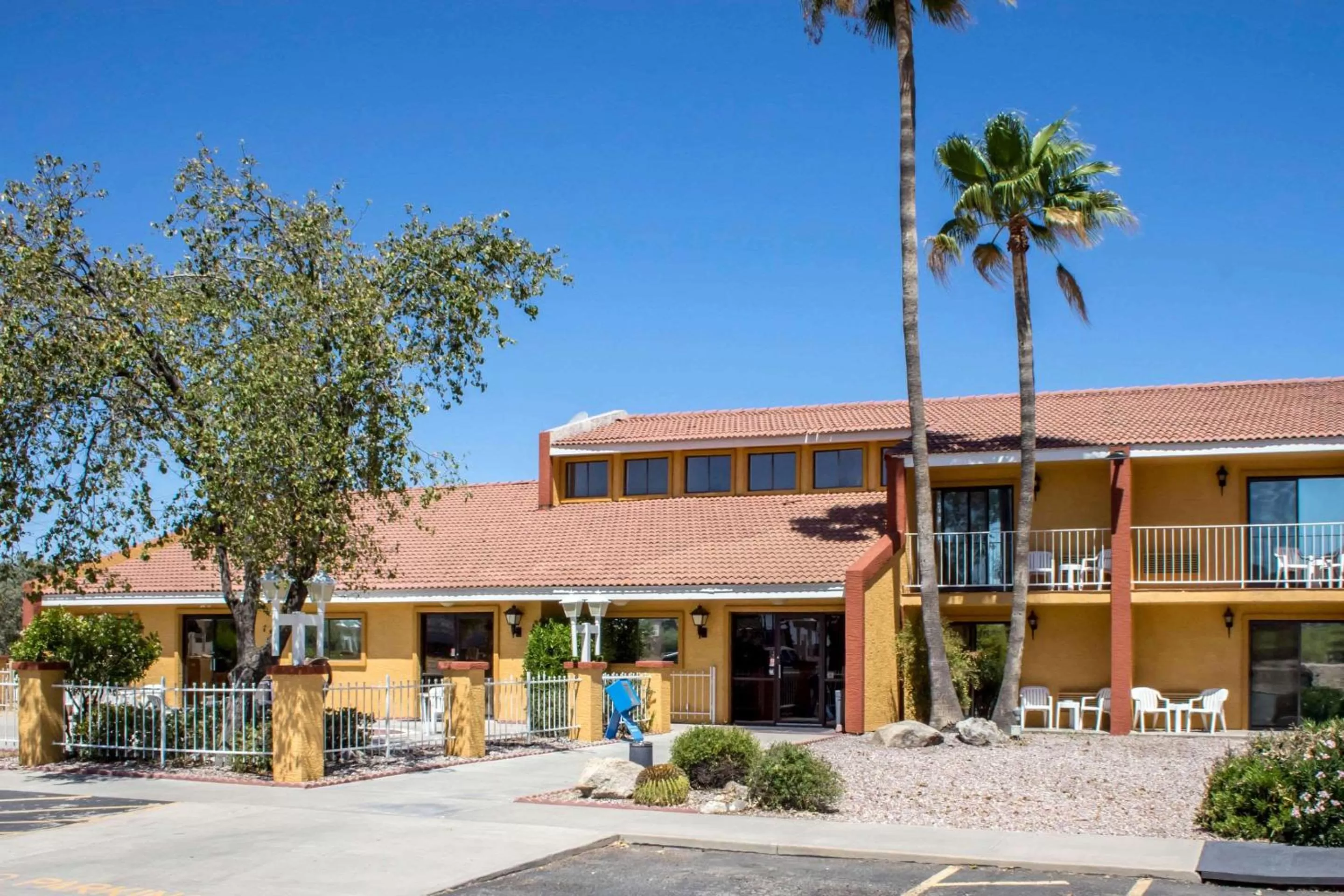 Property building in Quality Inn Wickenburg