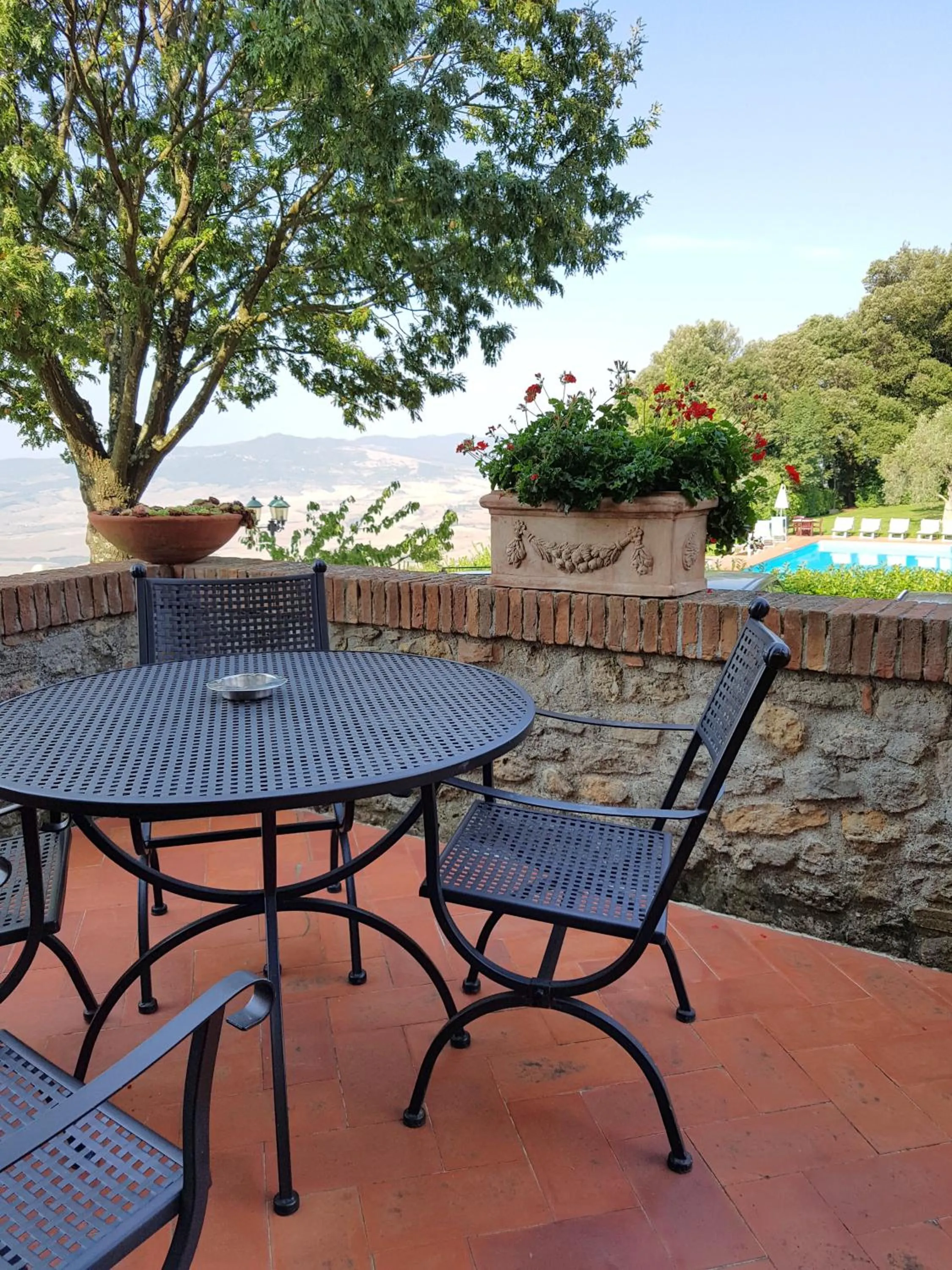 Decorative detail in Villa Nencini