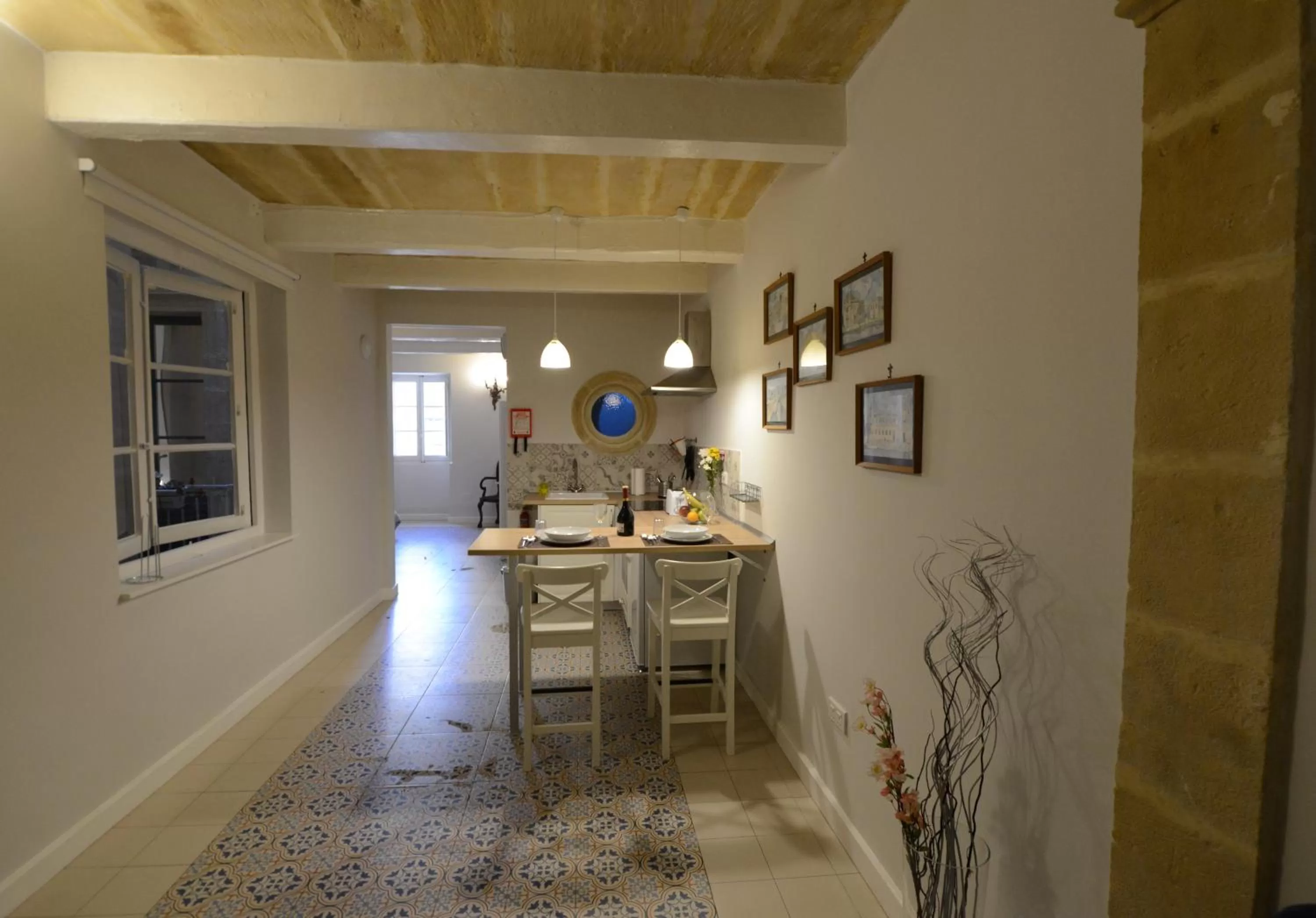 Dining area in Paulos Valletta