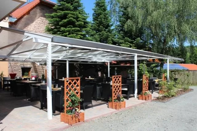Facade/entrance in Hotel Landgasthof Zur Alten Scheune