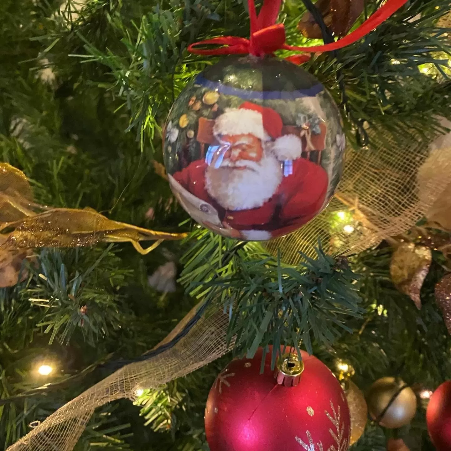 Decorative detail in The White Queen B&B