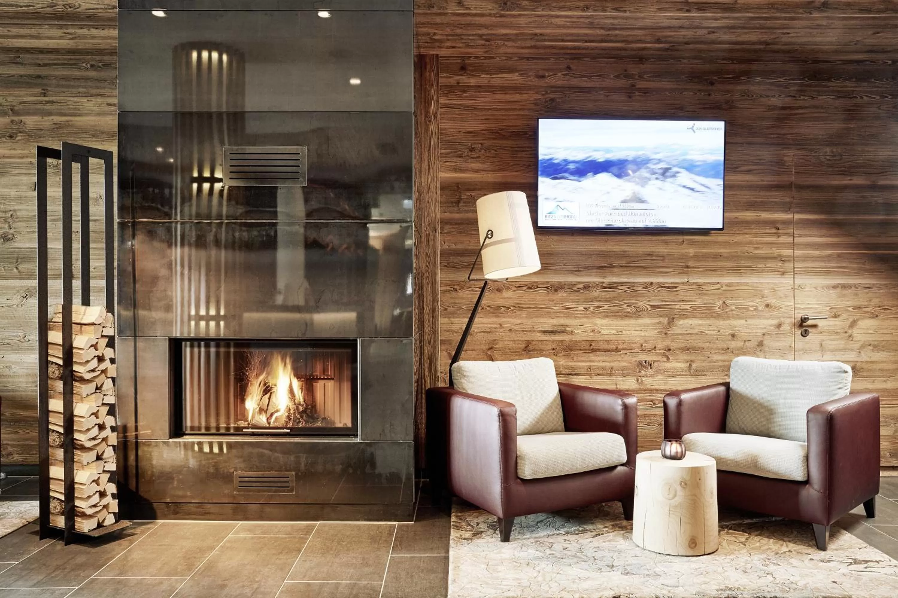 Lobby or reception in Sonja Alpine Resort