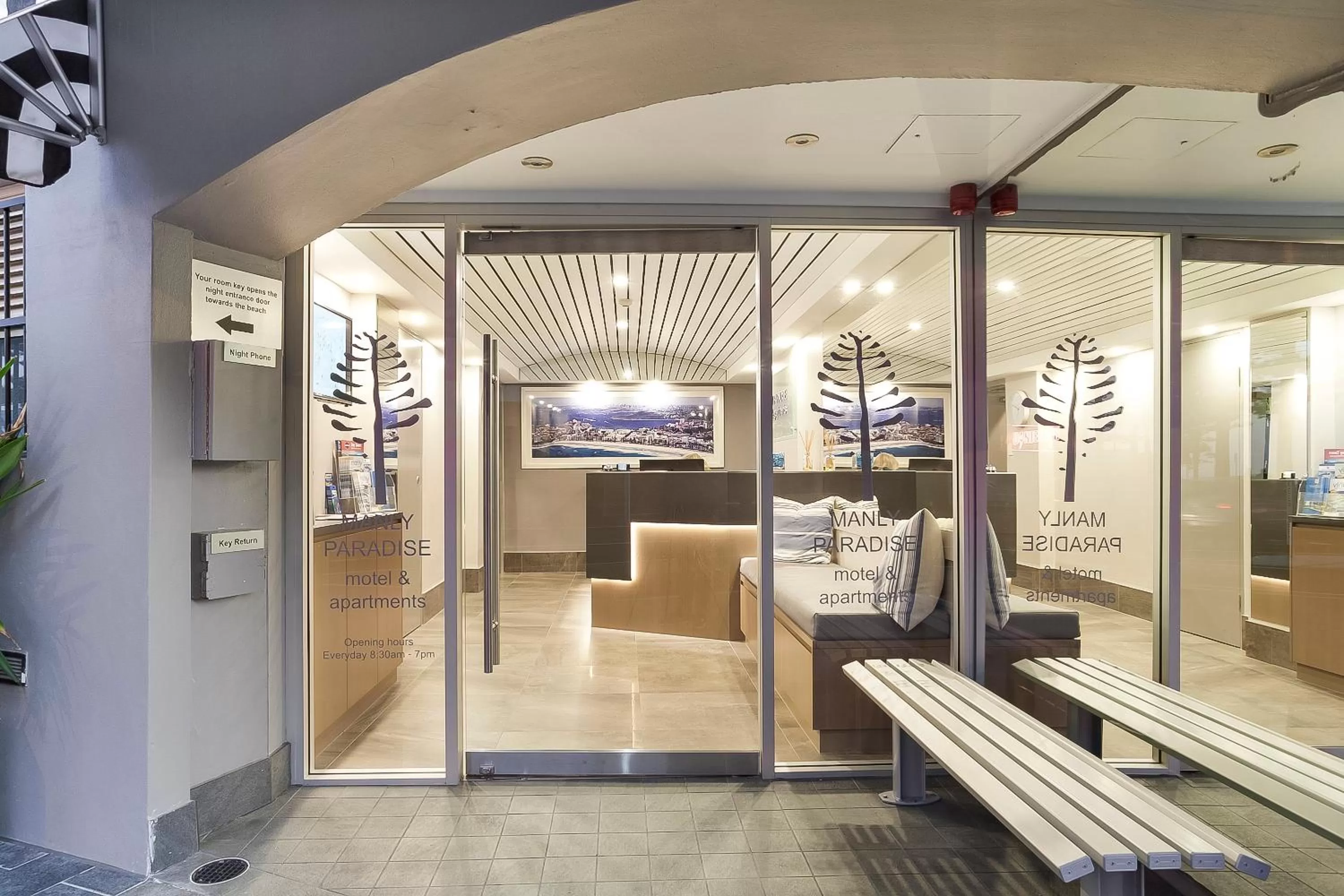 Facade/entrance in Manly Paradise Motel & Apartments