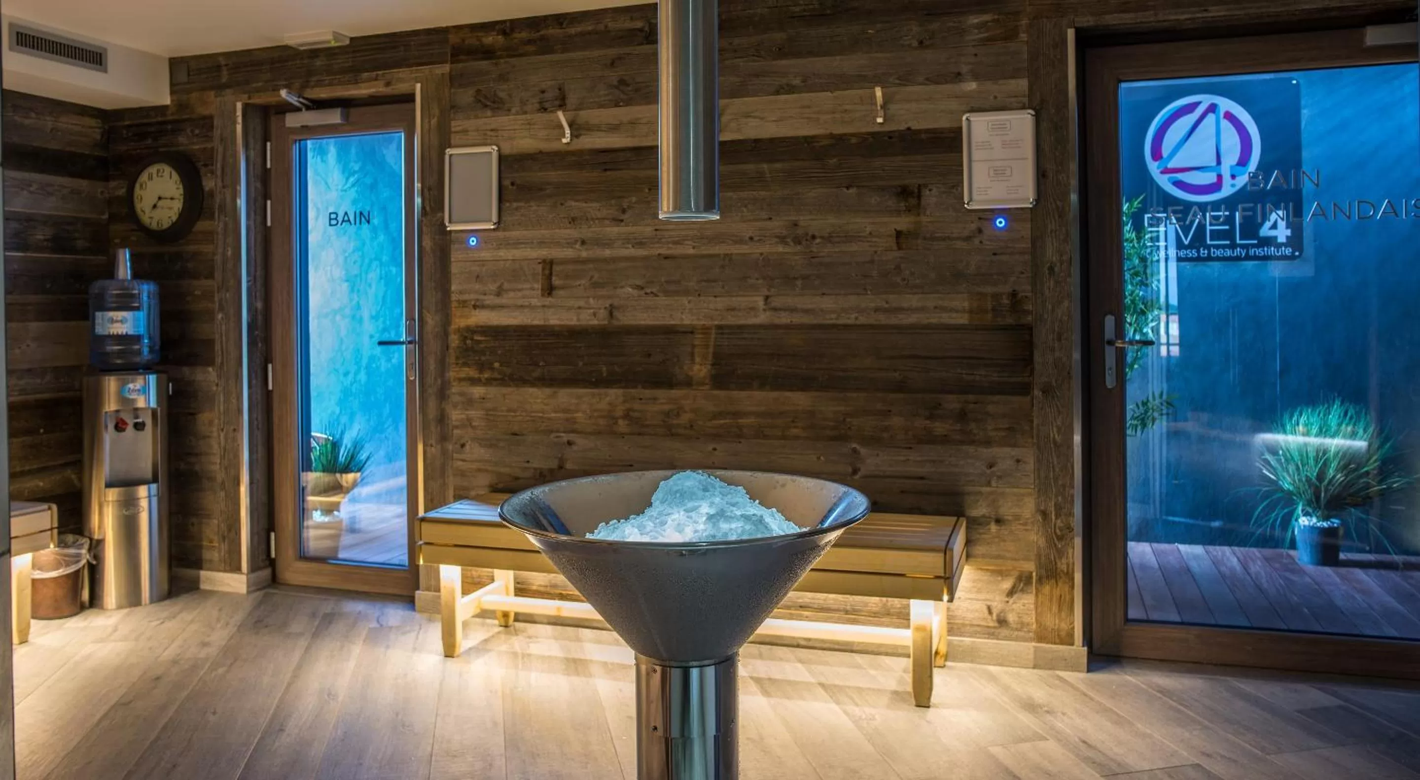 Sauna in Everness Hotel & Resort