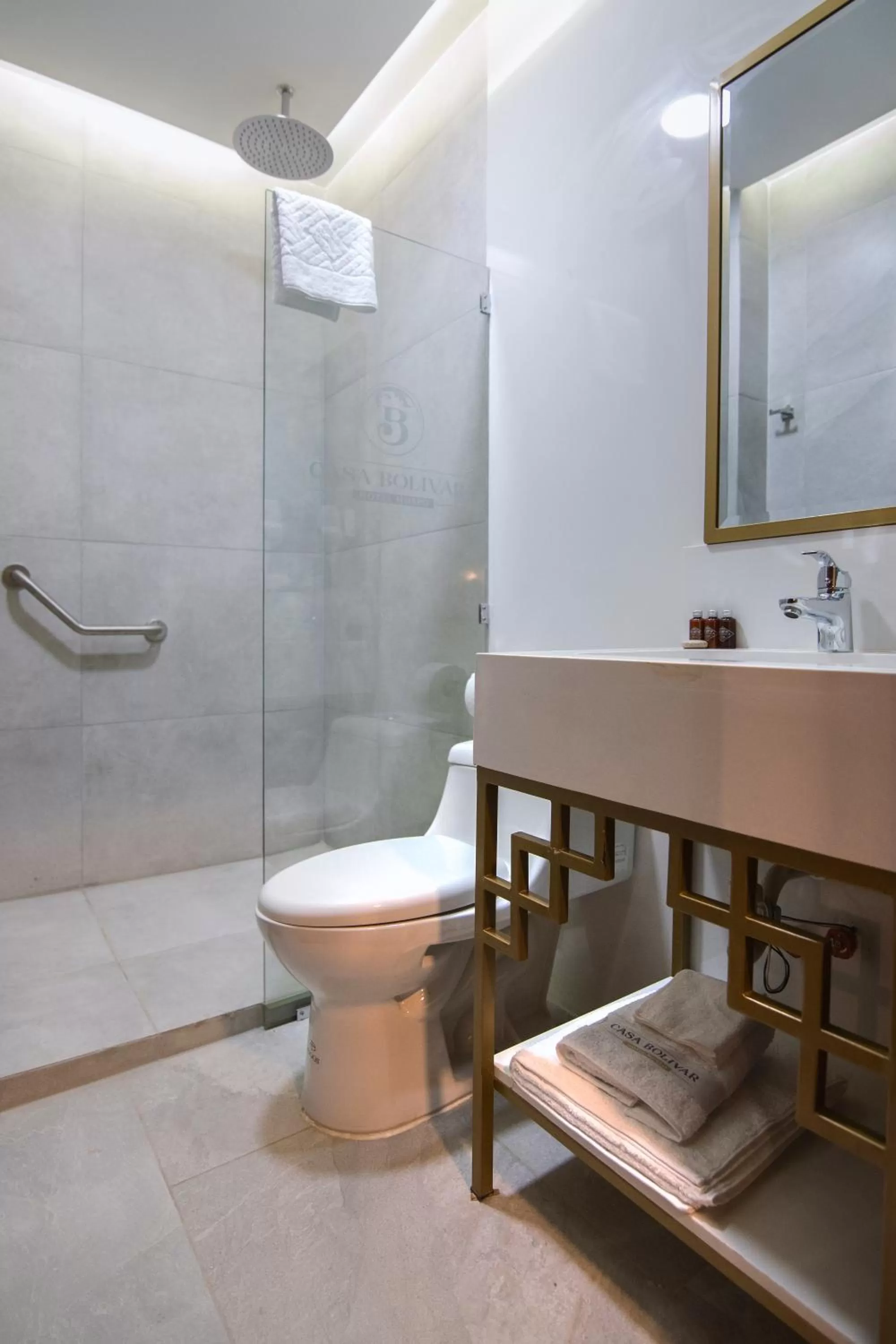 Toilet, Bathroom in Casa Bolívar Hotel Museo