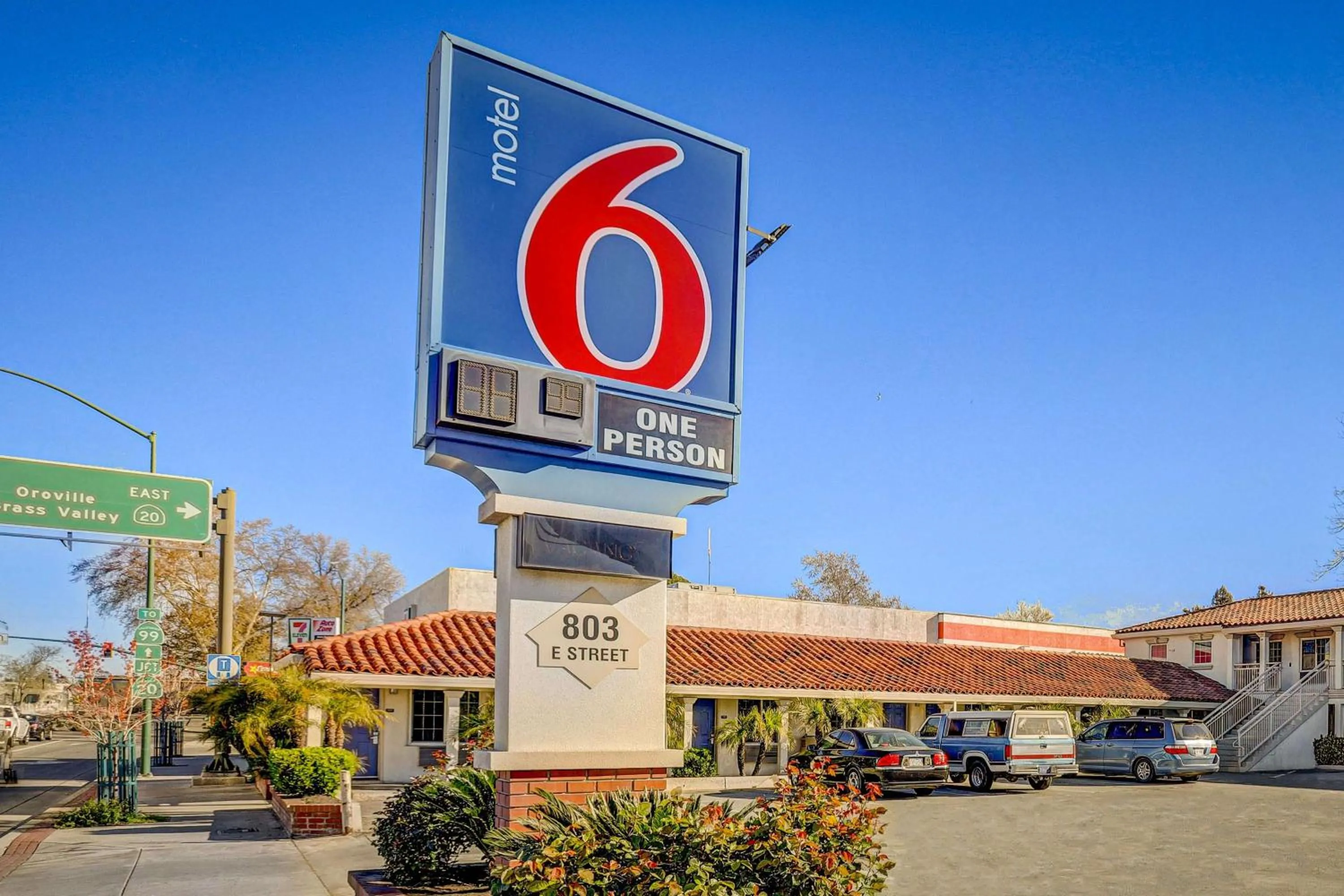 Property building in Motel 6-Marysville, CA