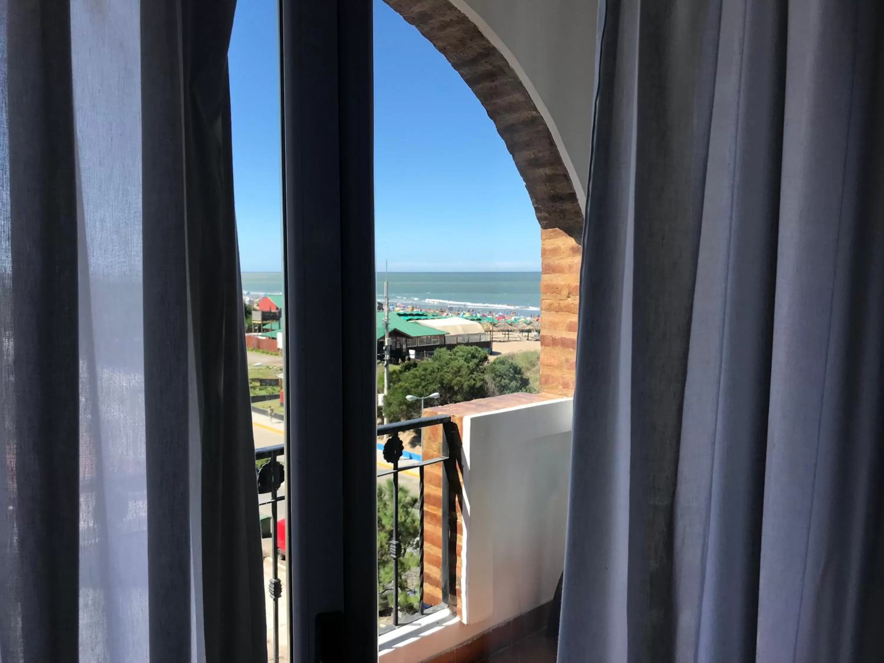 Costanera Mar Hotel & Suites