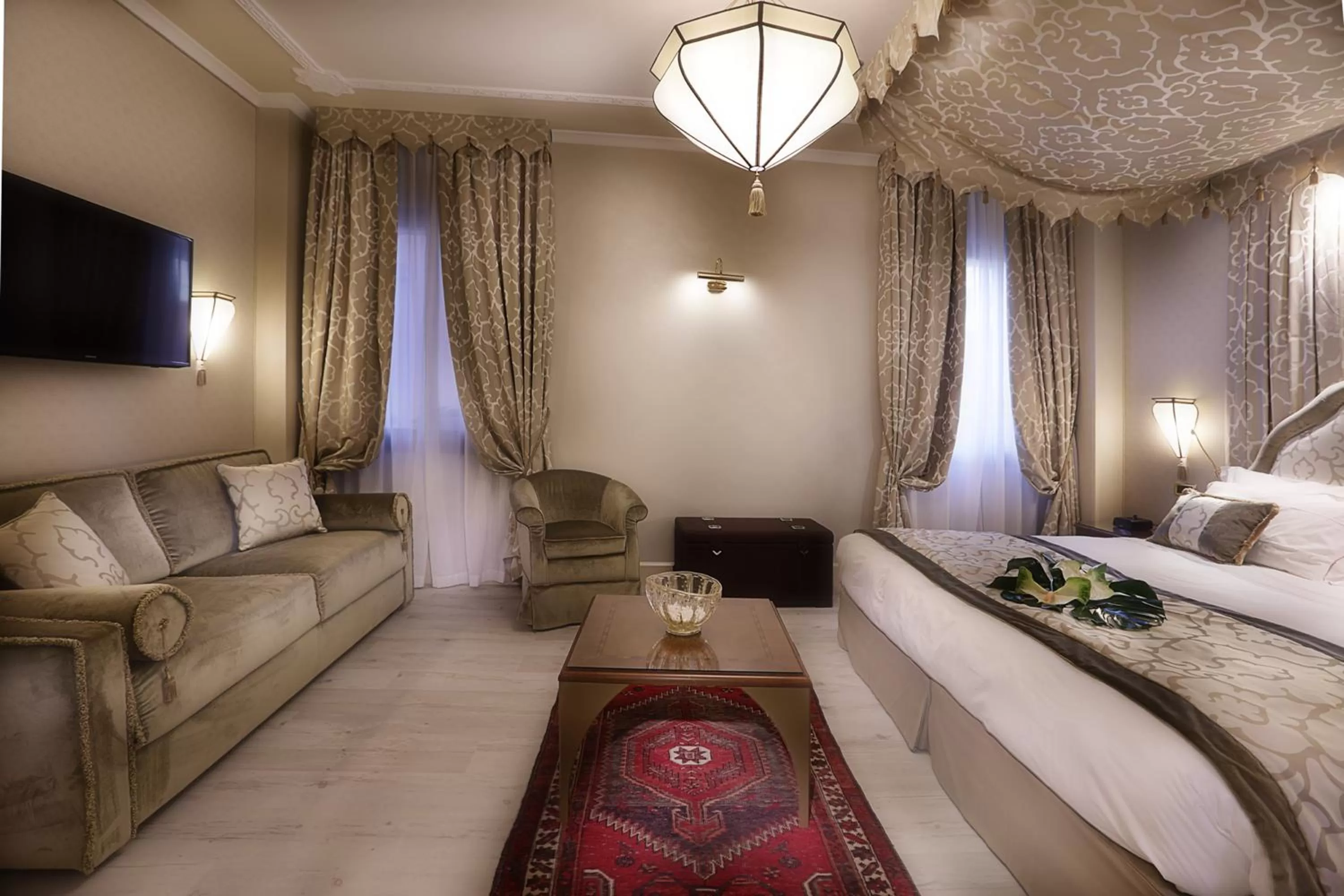 Photo of the whole room, Bed in Ai Mori d'Oriente