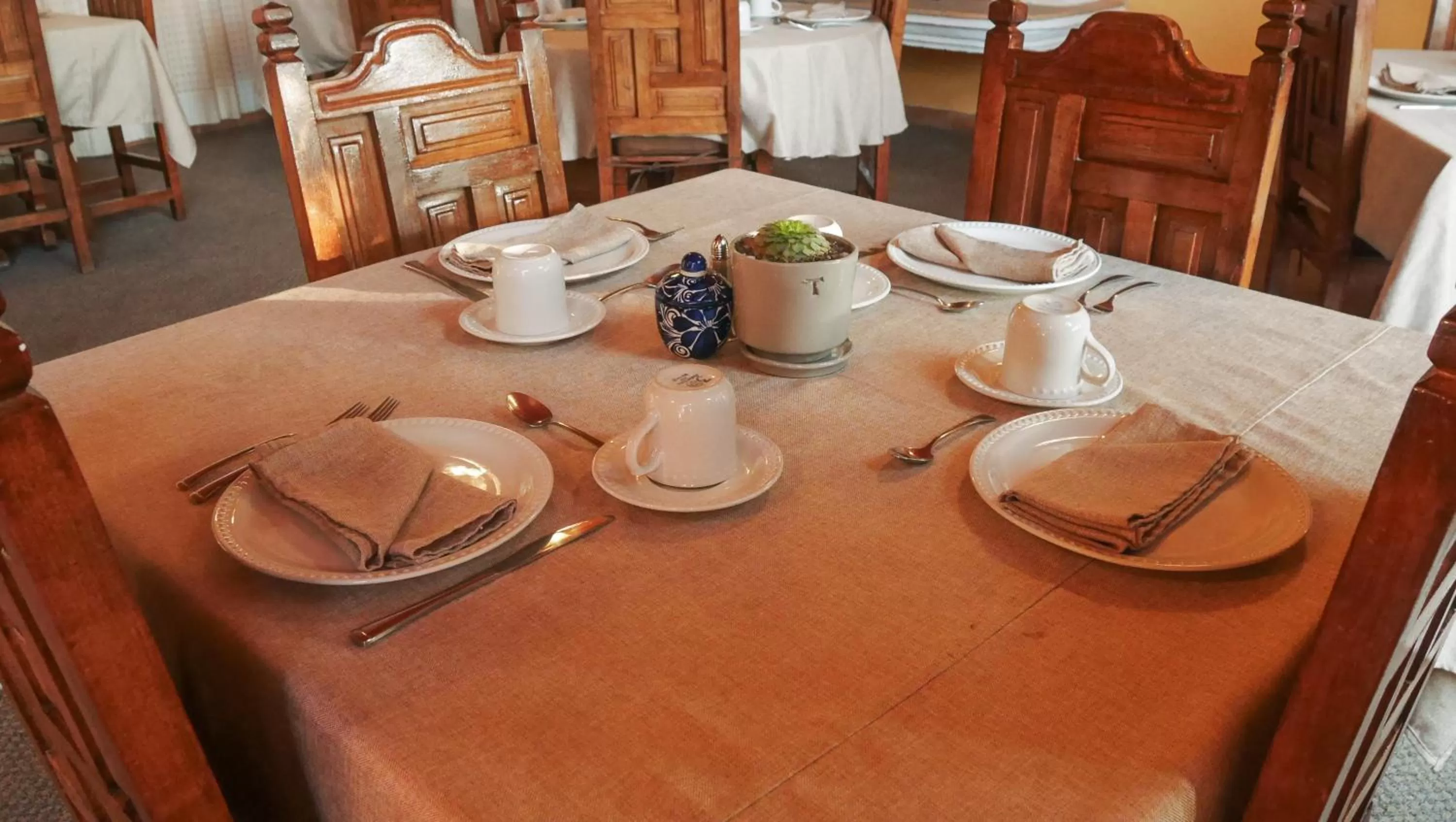 Restaurant/places to eat in Hacienda de las Flores