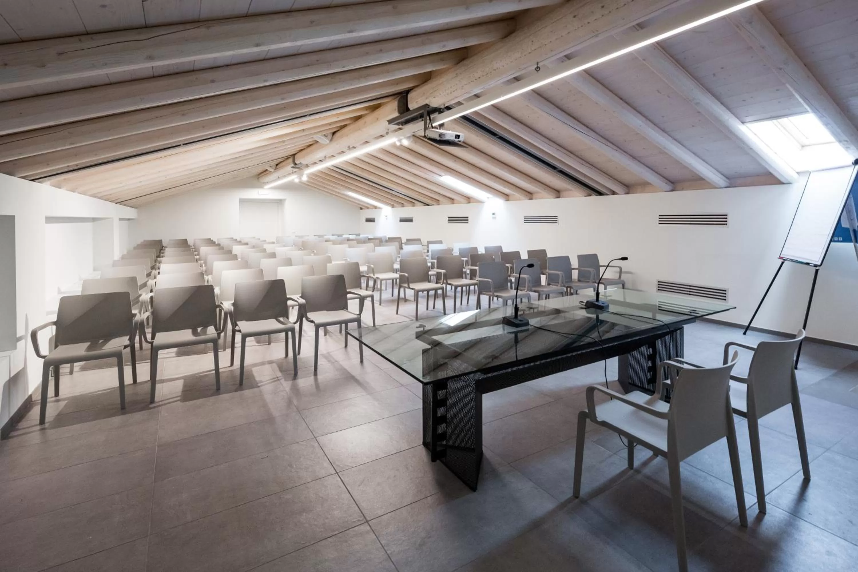 Business facilities in La Ripa Boutique Hotel