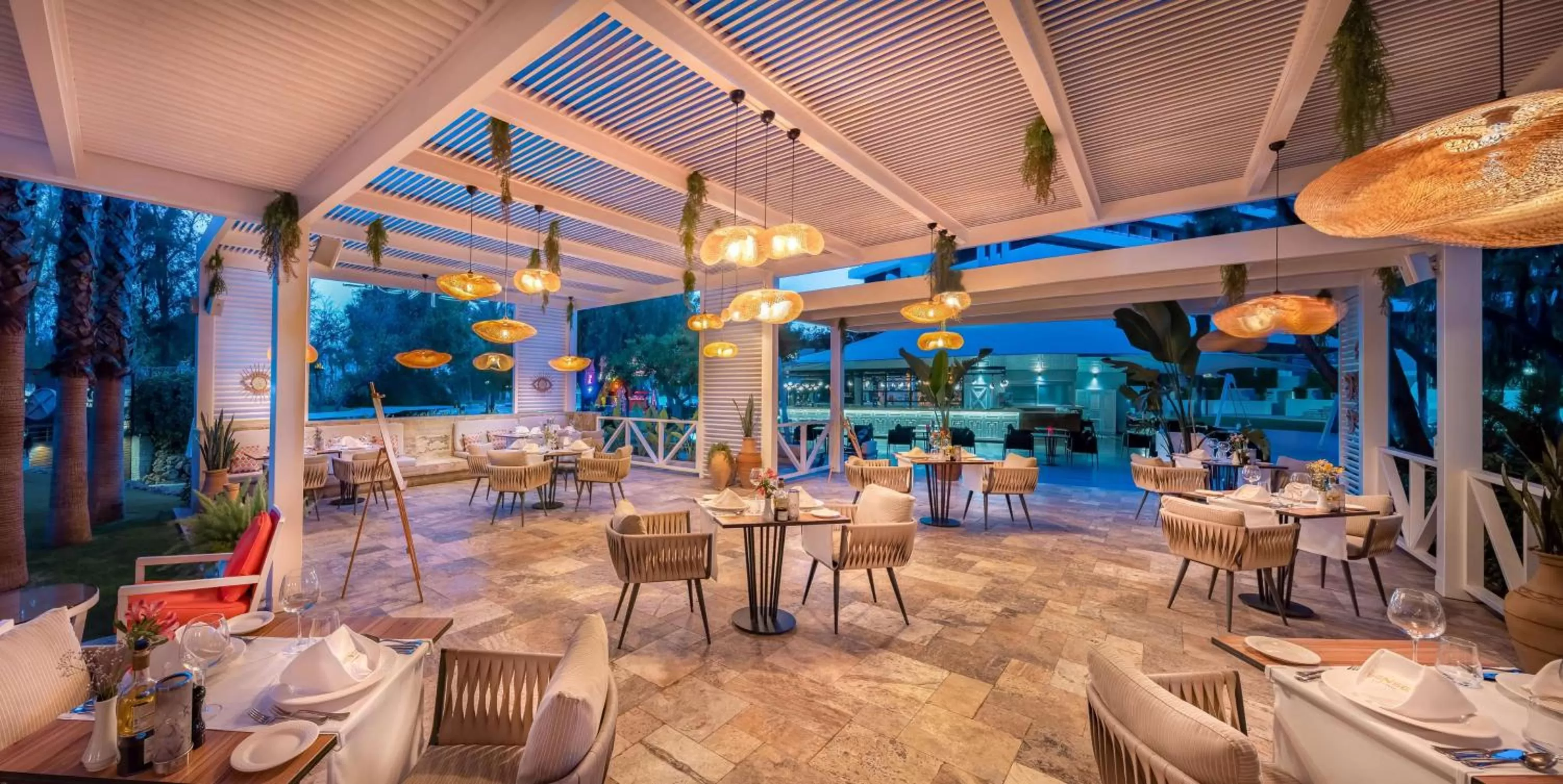 Restaurant/places to eat in Rixos Downtown Antalya - The Land Of Legends Access