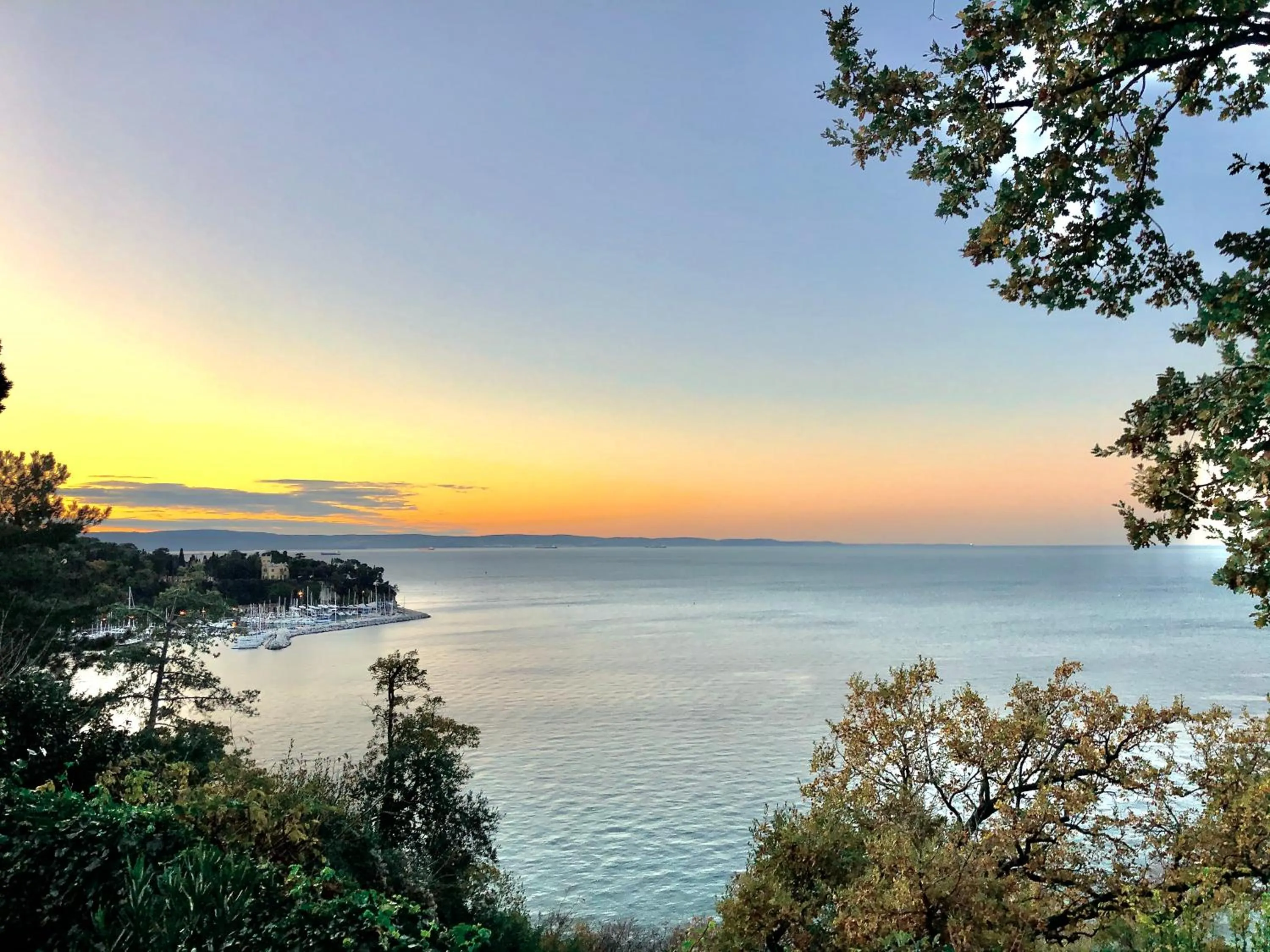 Hotel Riviera & Maximilian's