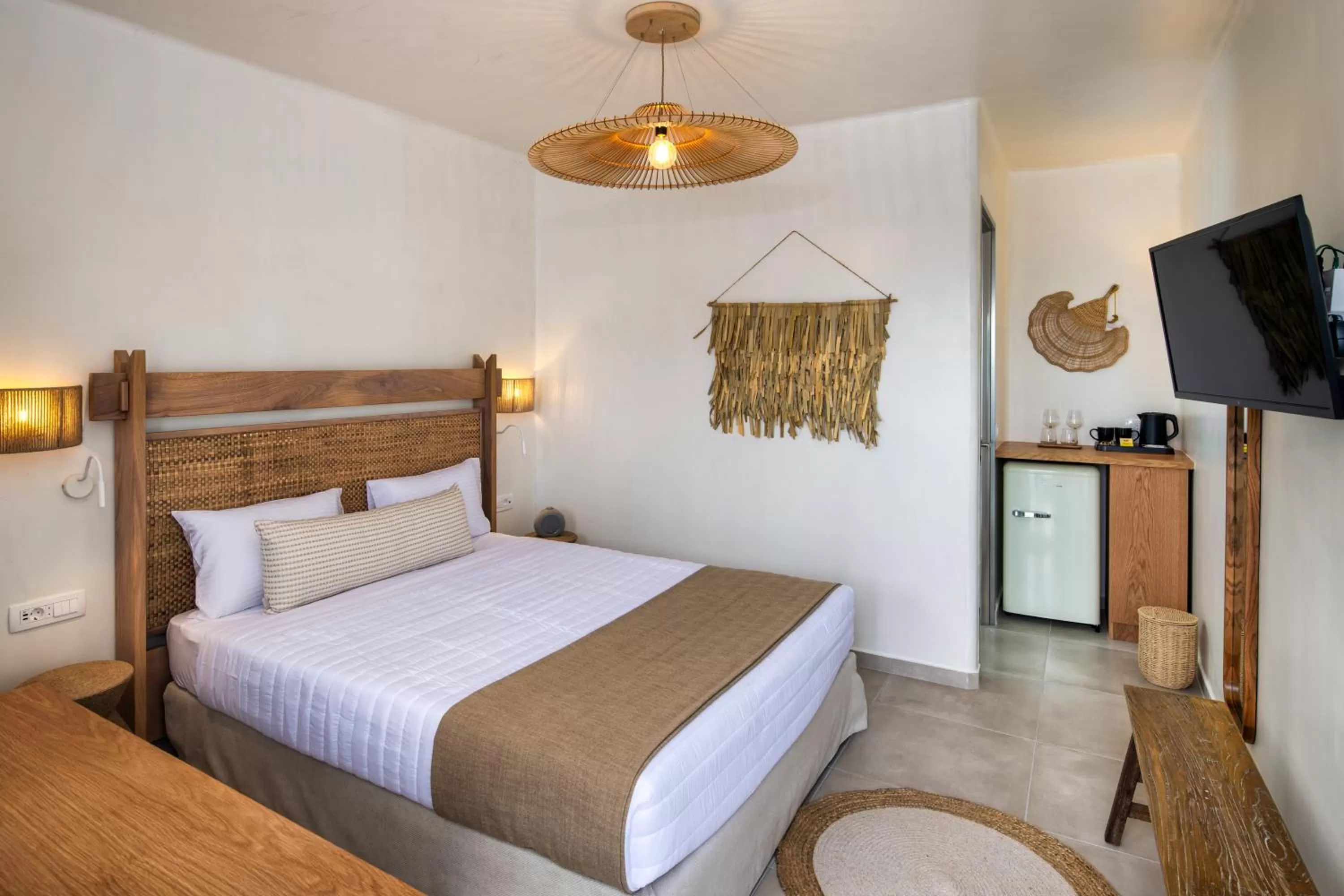 Bedroom, Bed in Hill Suites