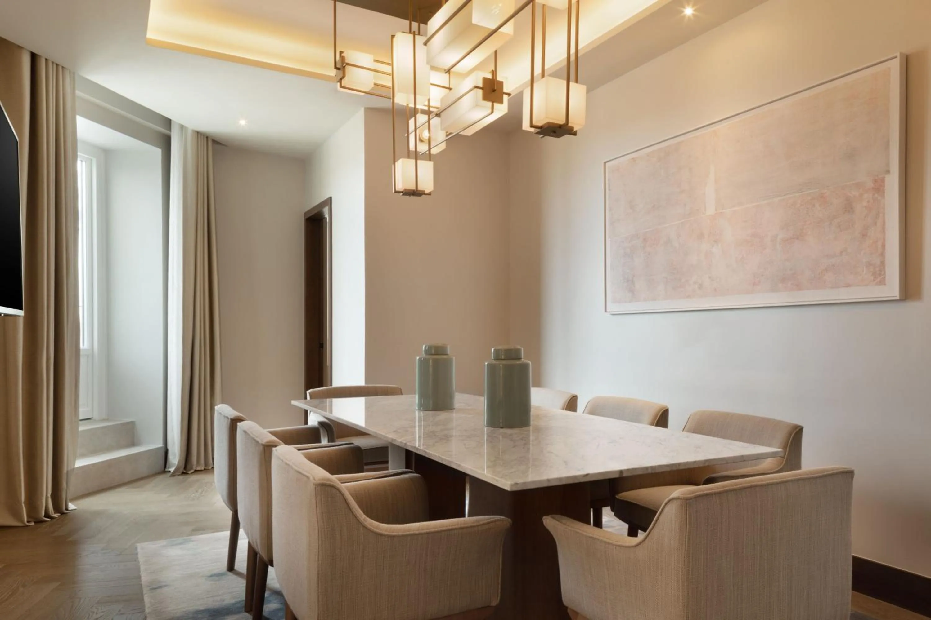 Living room in JW Marriott Hotel Madrid