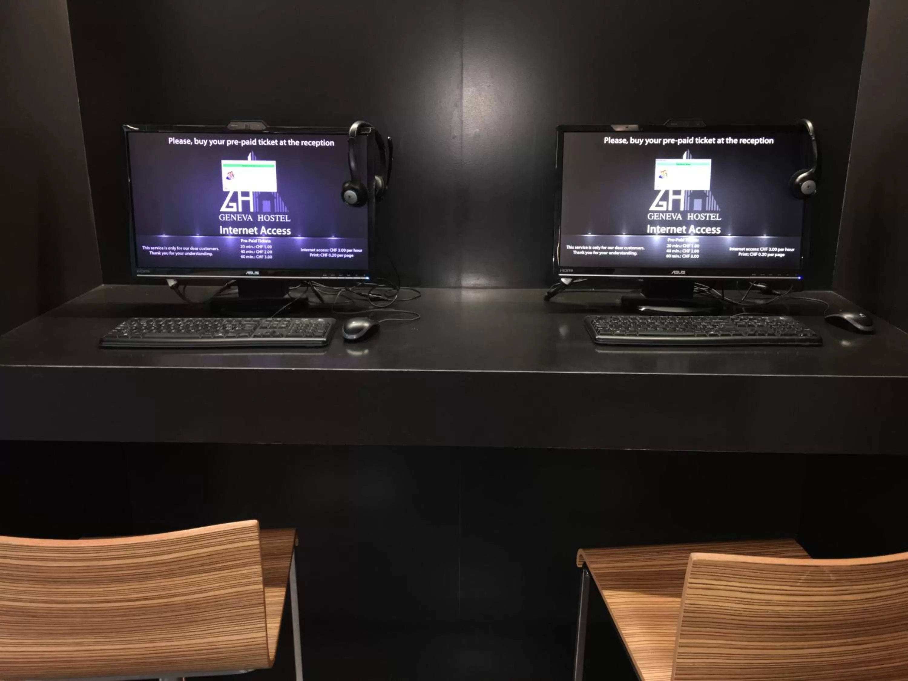 Seating area in Geneva Hostel