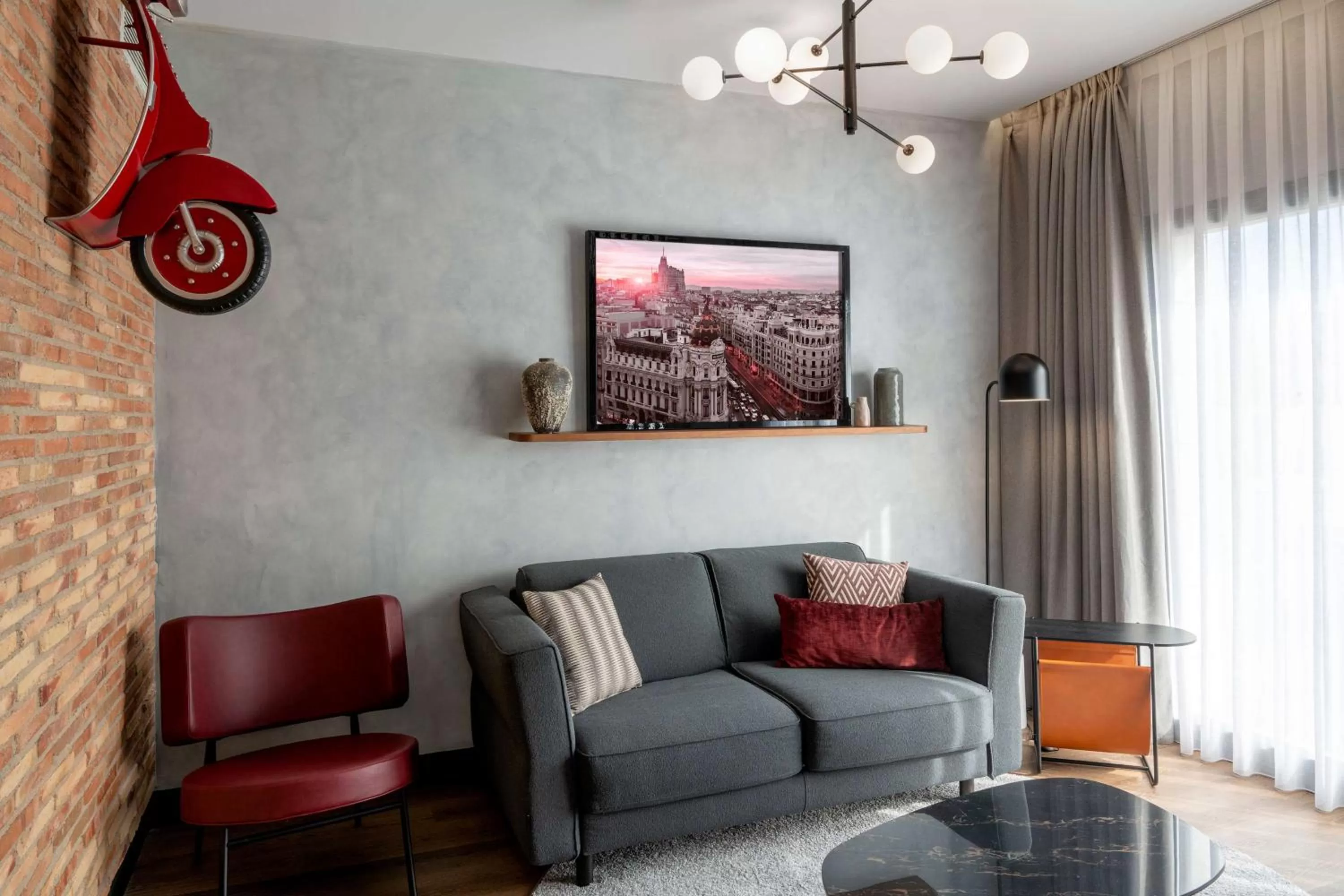 Bedroom in Radisson RED Madrid