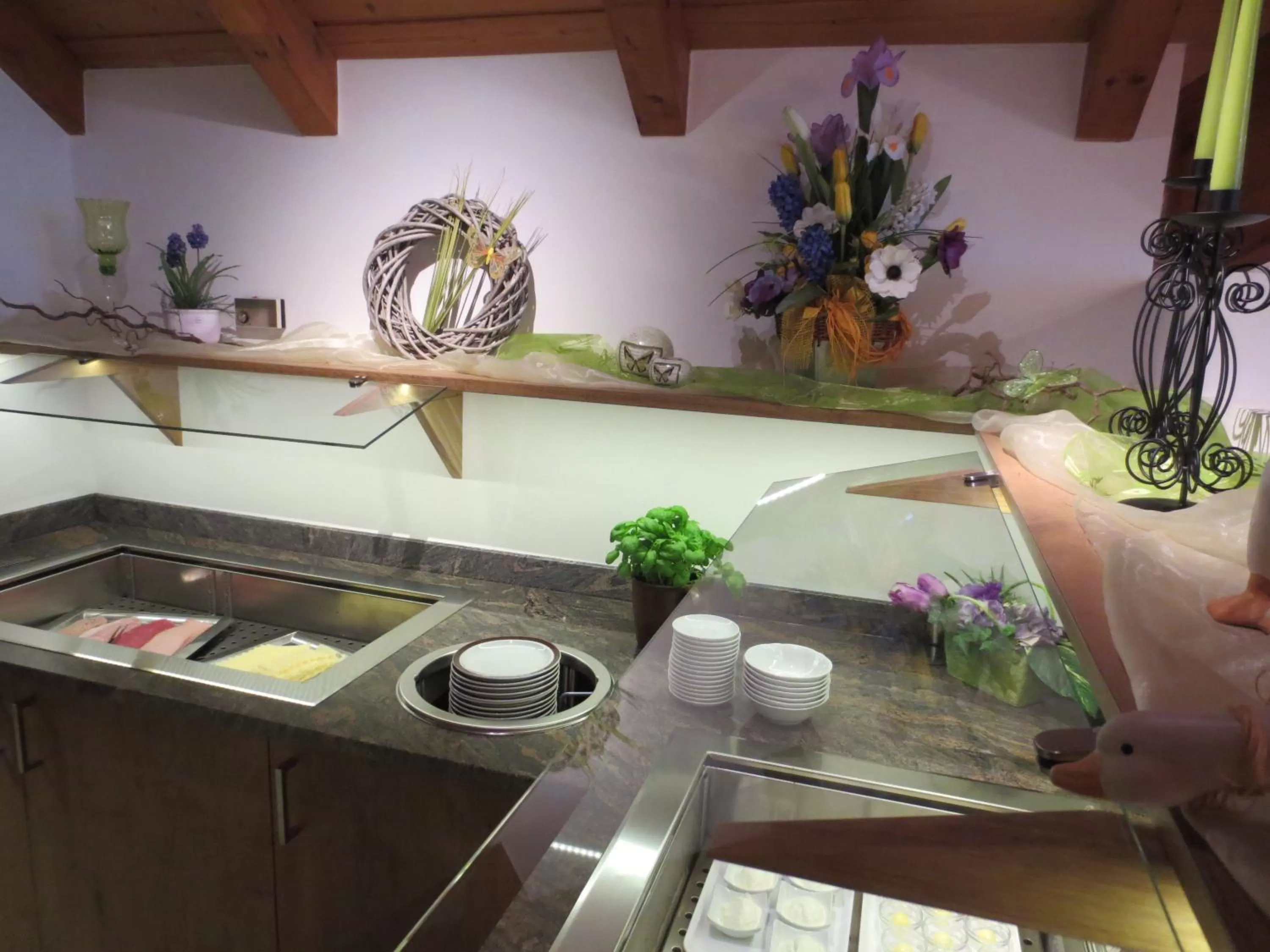 Food and drinks in Hotel Pension Fent