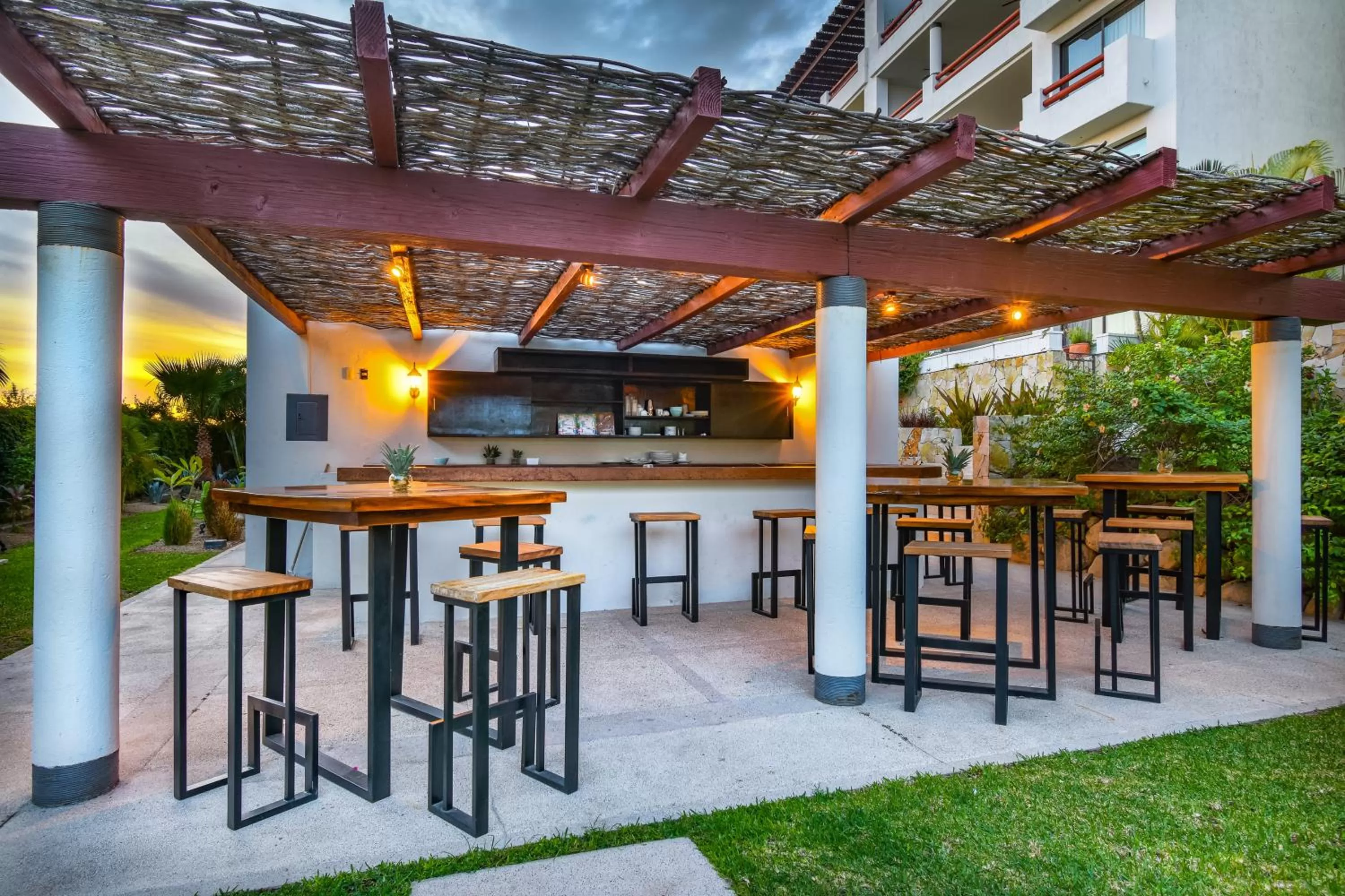 BBQ facilities in Alegranza Luxury Resort - All Master Suite