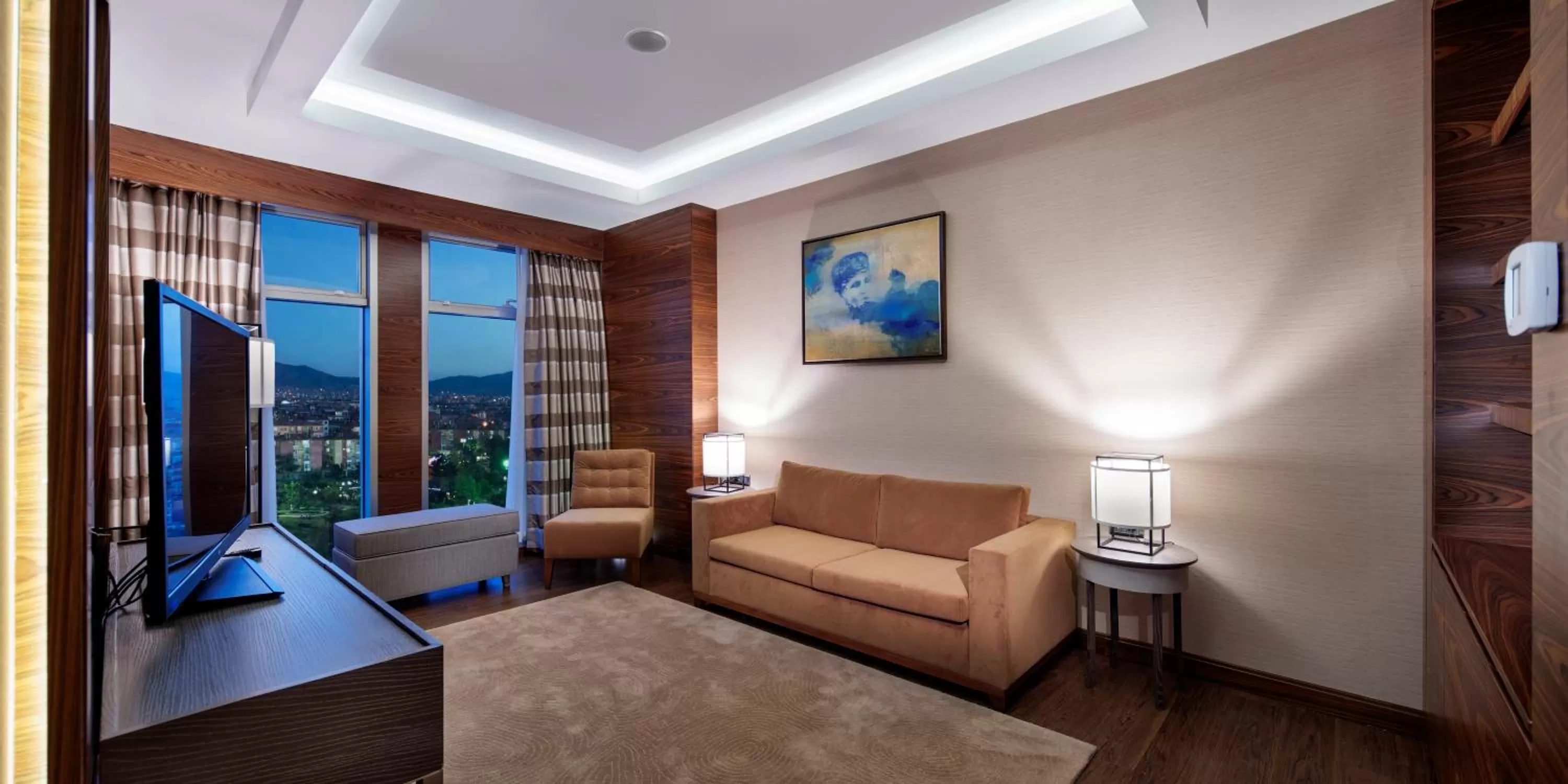 Living room, Bed in Movenpick Hotel Malatya