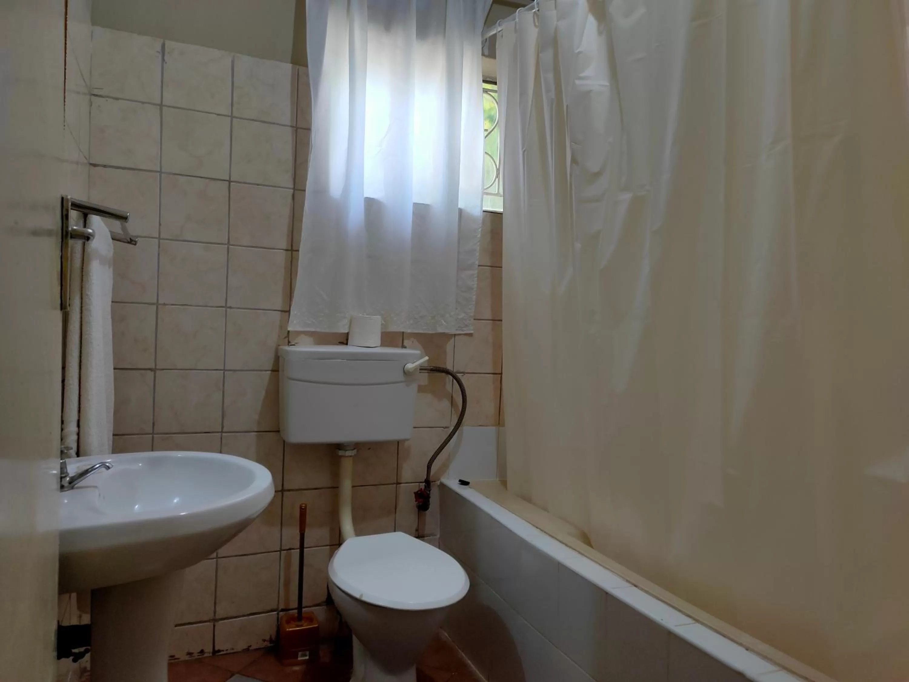 Toilet in Golden Days Lodge