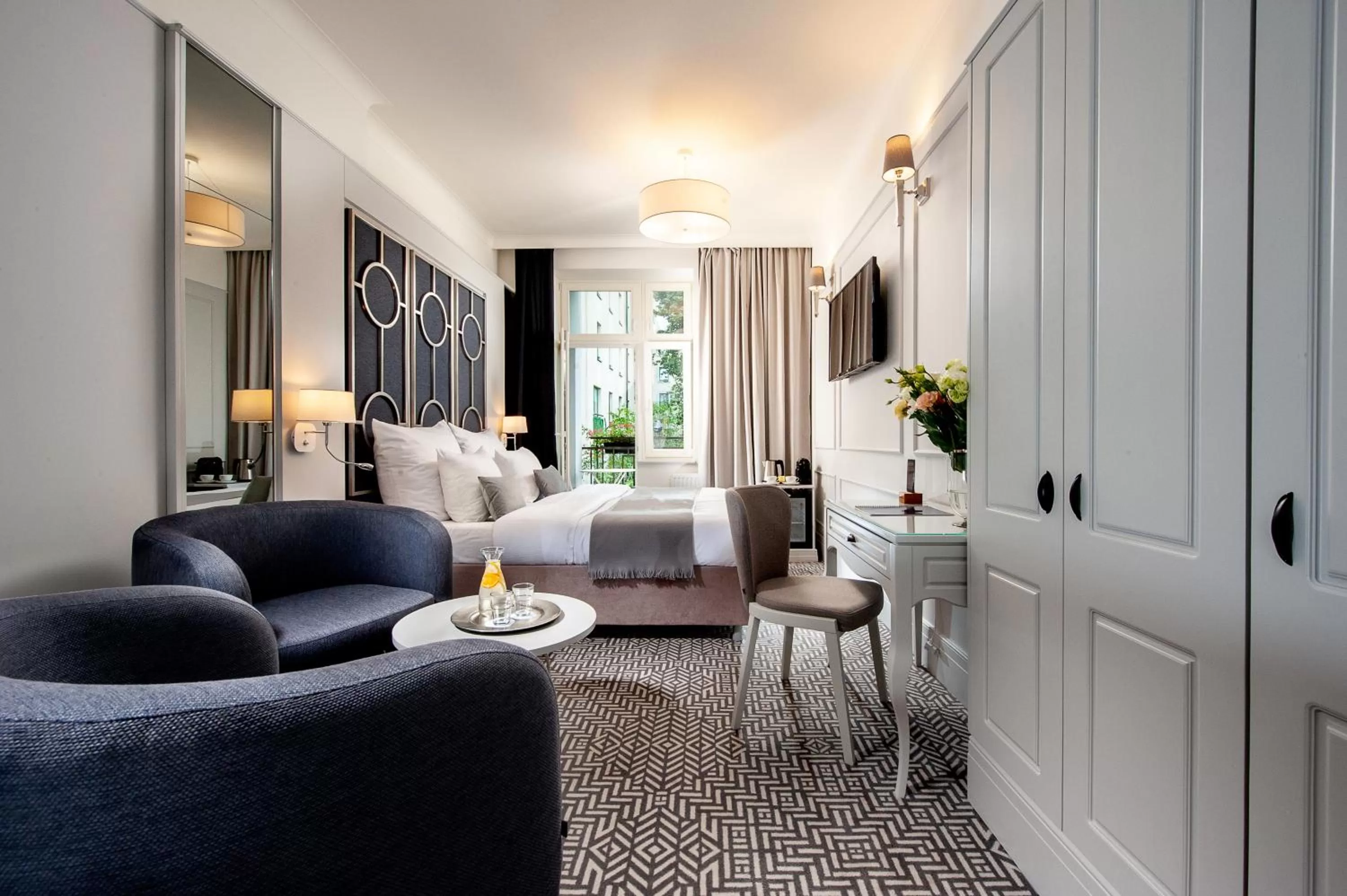 Photo of the whole room in Amber Design Residence