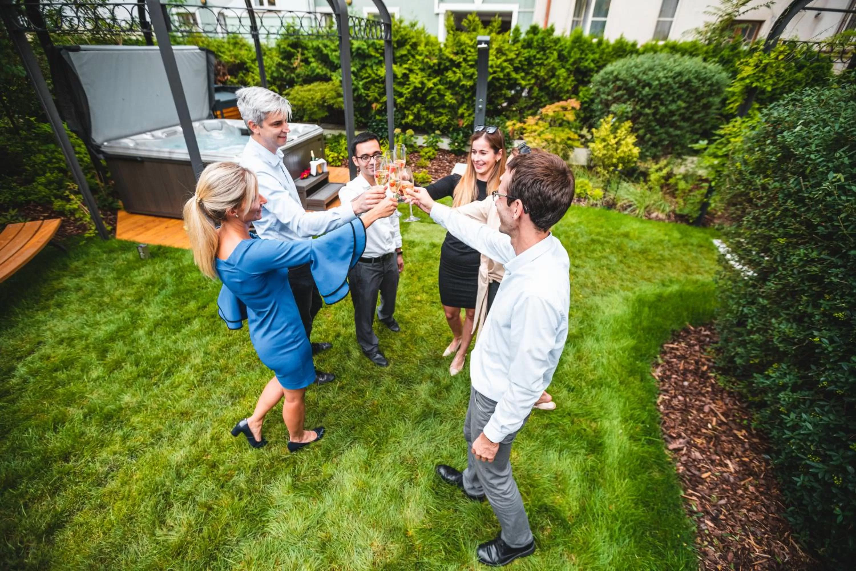 Garden in Garden Suites Residence by TKC