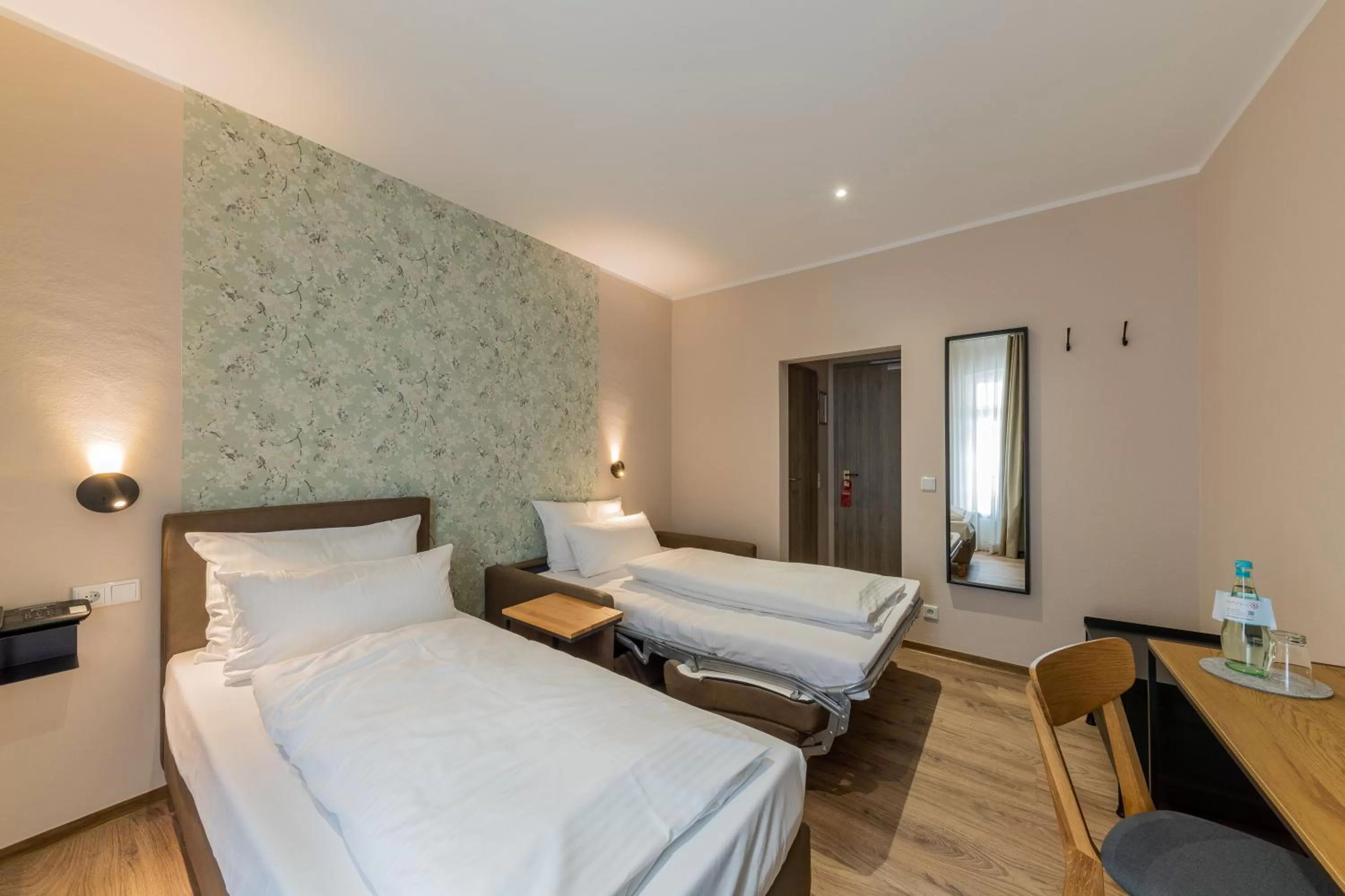 Bed in Hof Ehrenfels