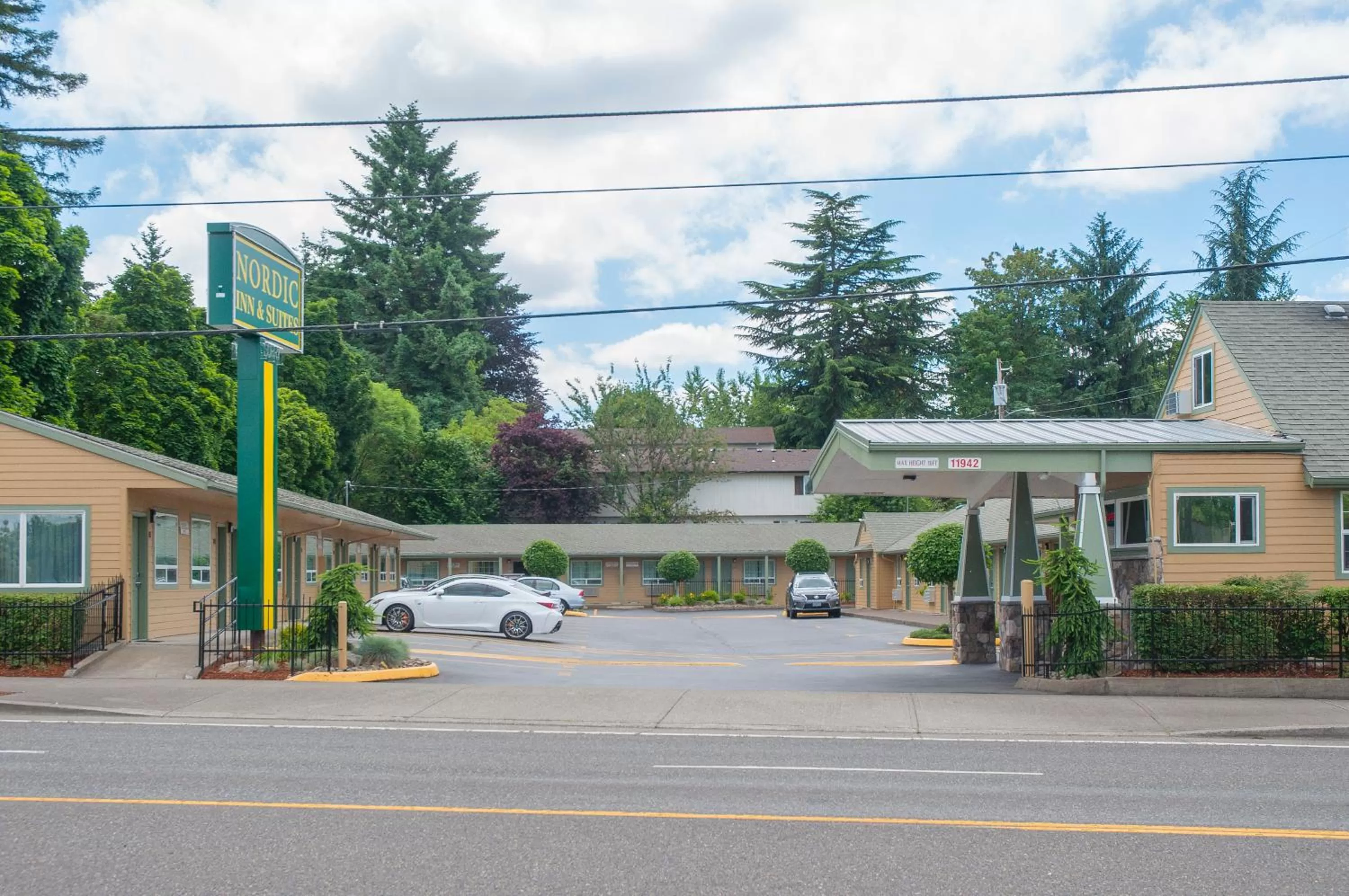 Nordic Inn and Suites