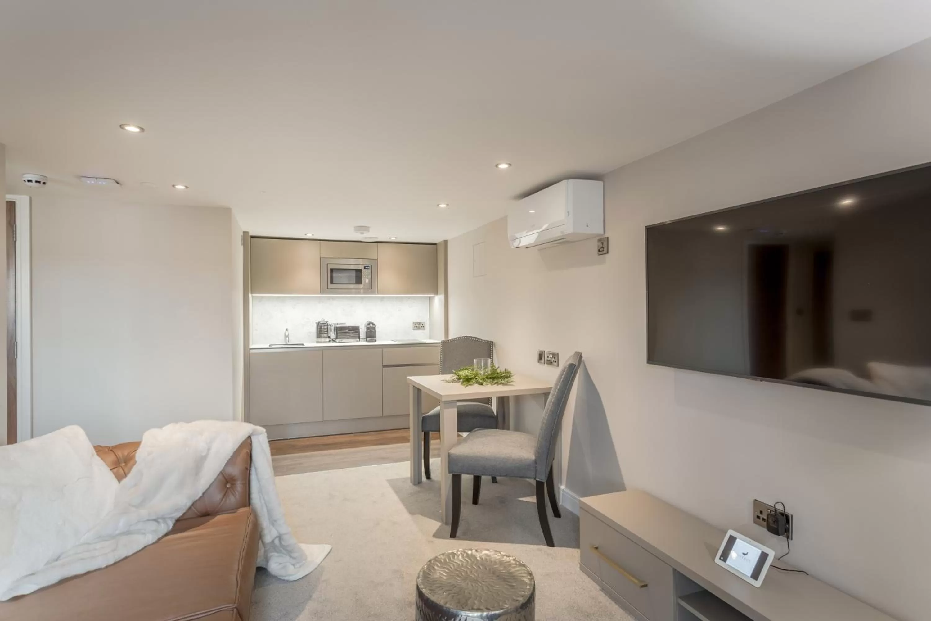 Communal lounge/ TV room in Heritage Mews Nottingham