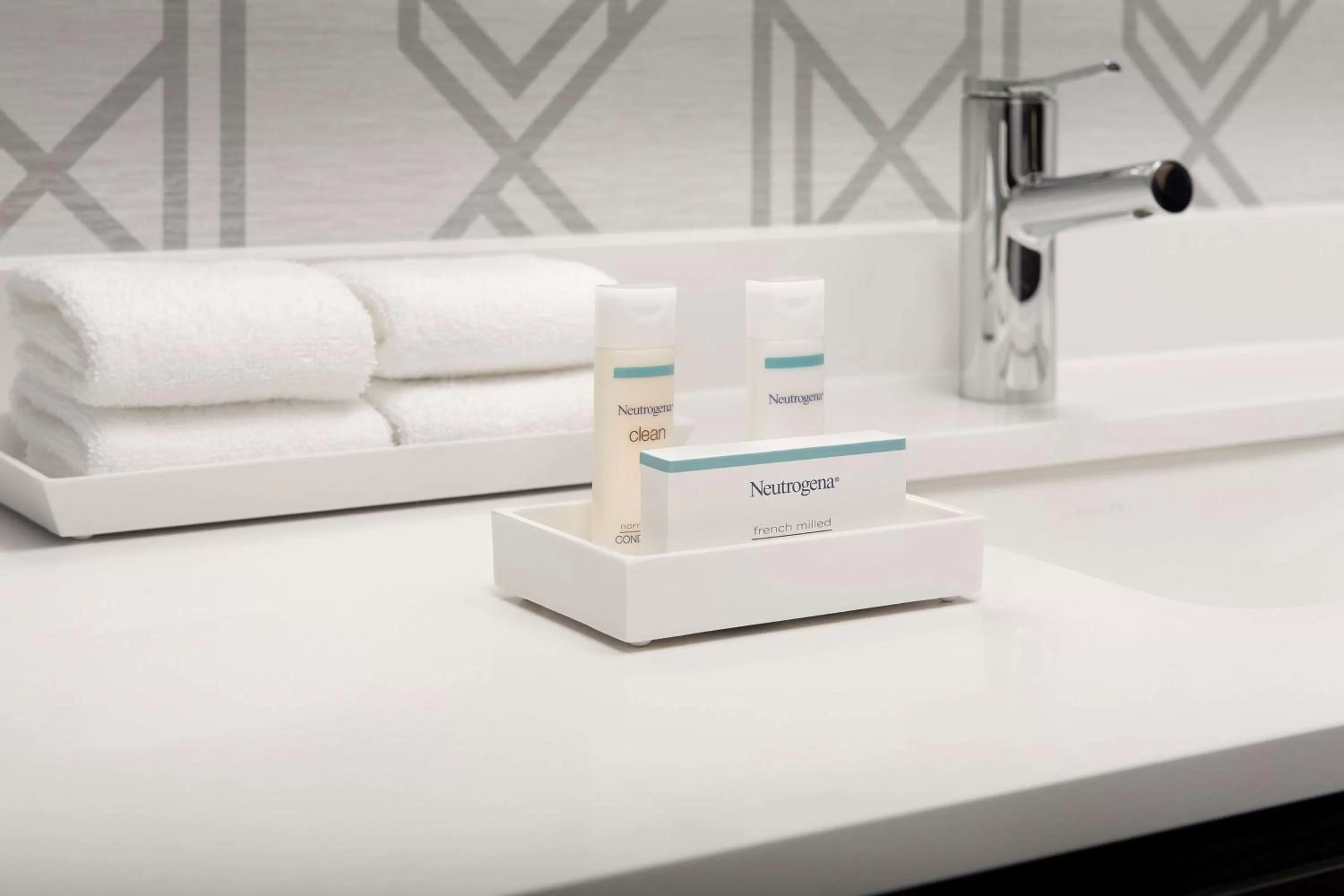 Bathroom in Home2 Suites by Hilton Denver Central Park