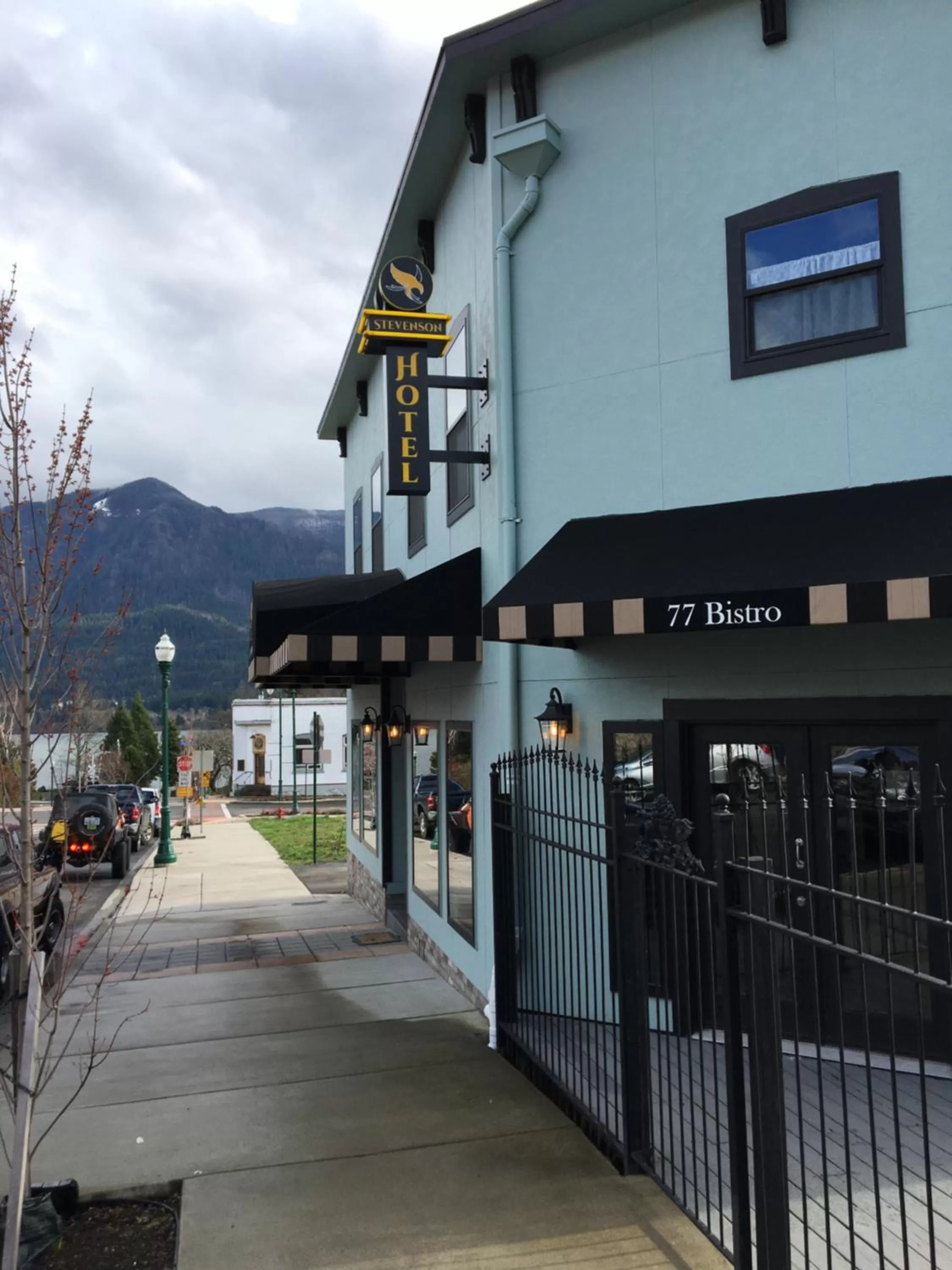 Property building in Hotel Stevenson