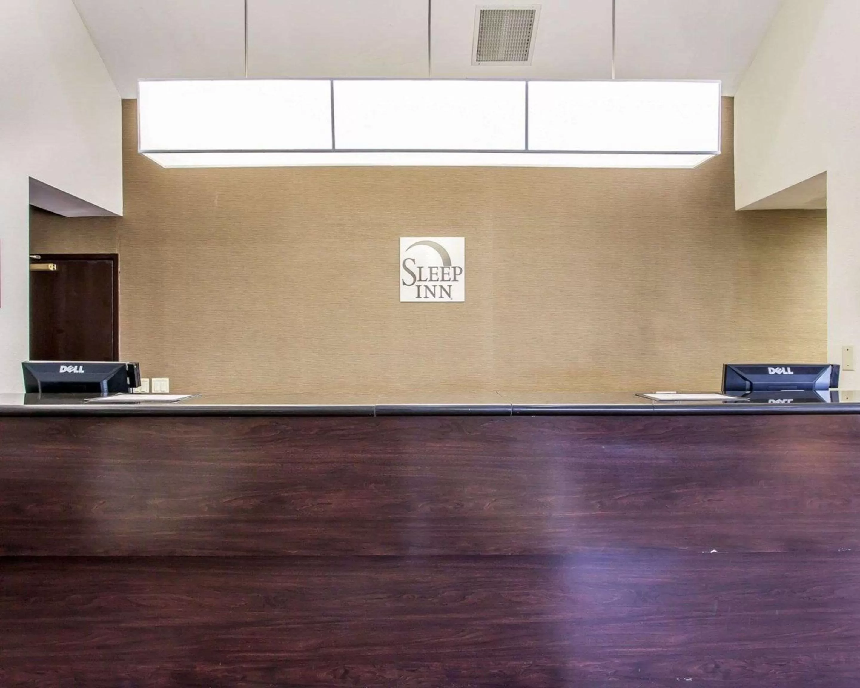 Lobby or reception in Sleep Inn & Suites Near I-90 and Ashtabula