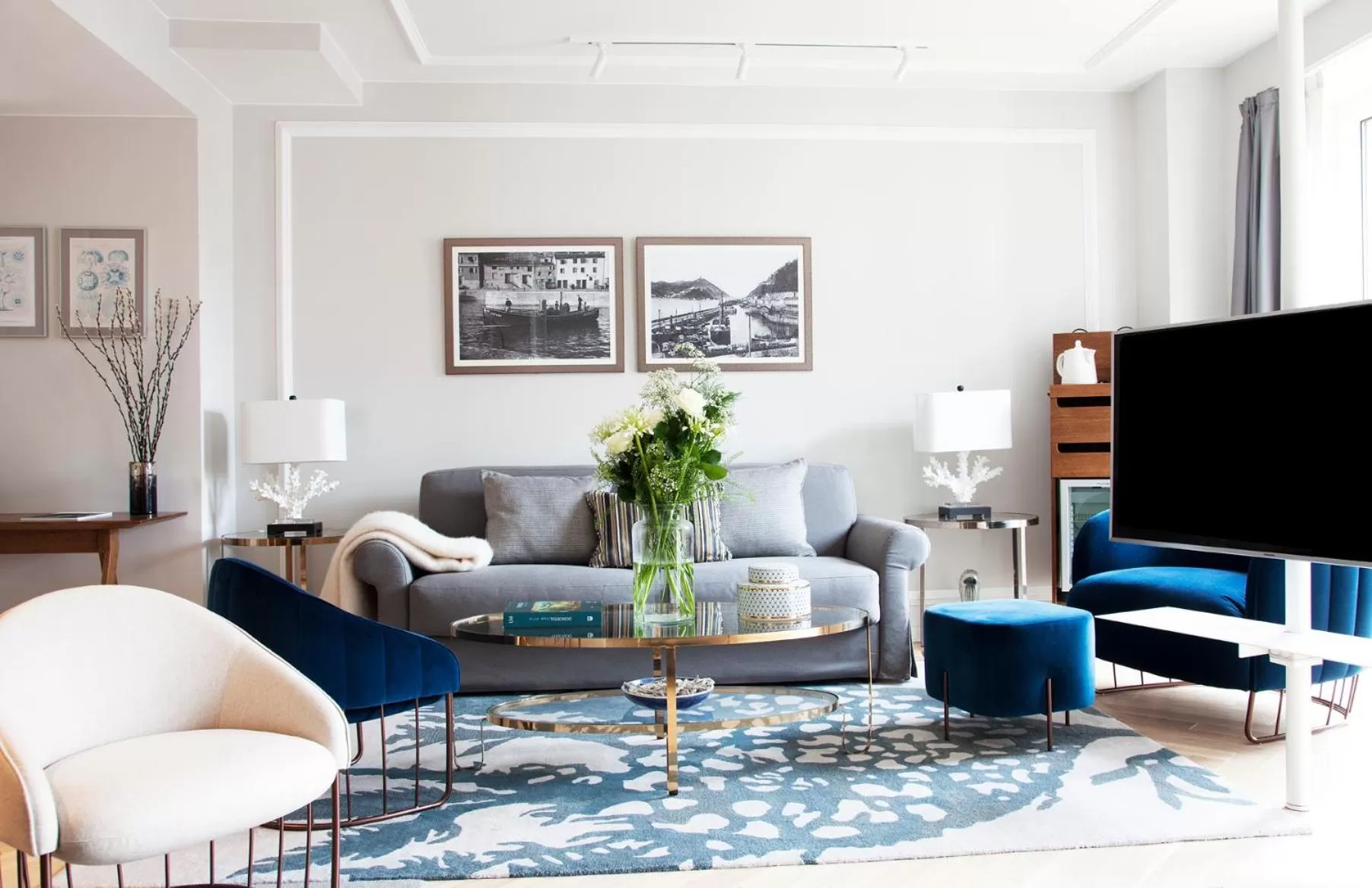 TV and multimedia in Lasala Plaza Hotel - Adults Only