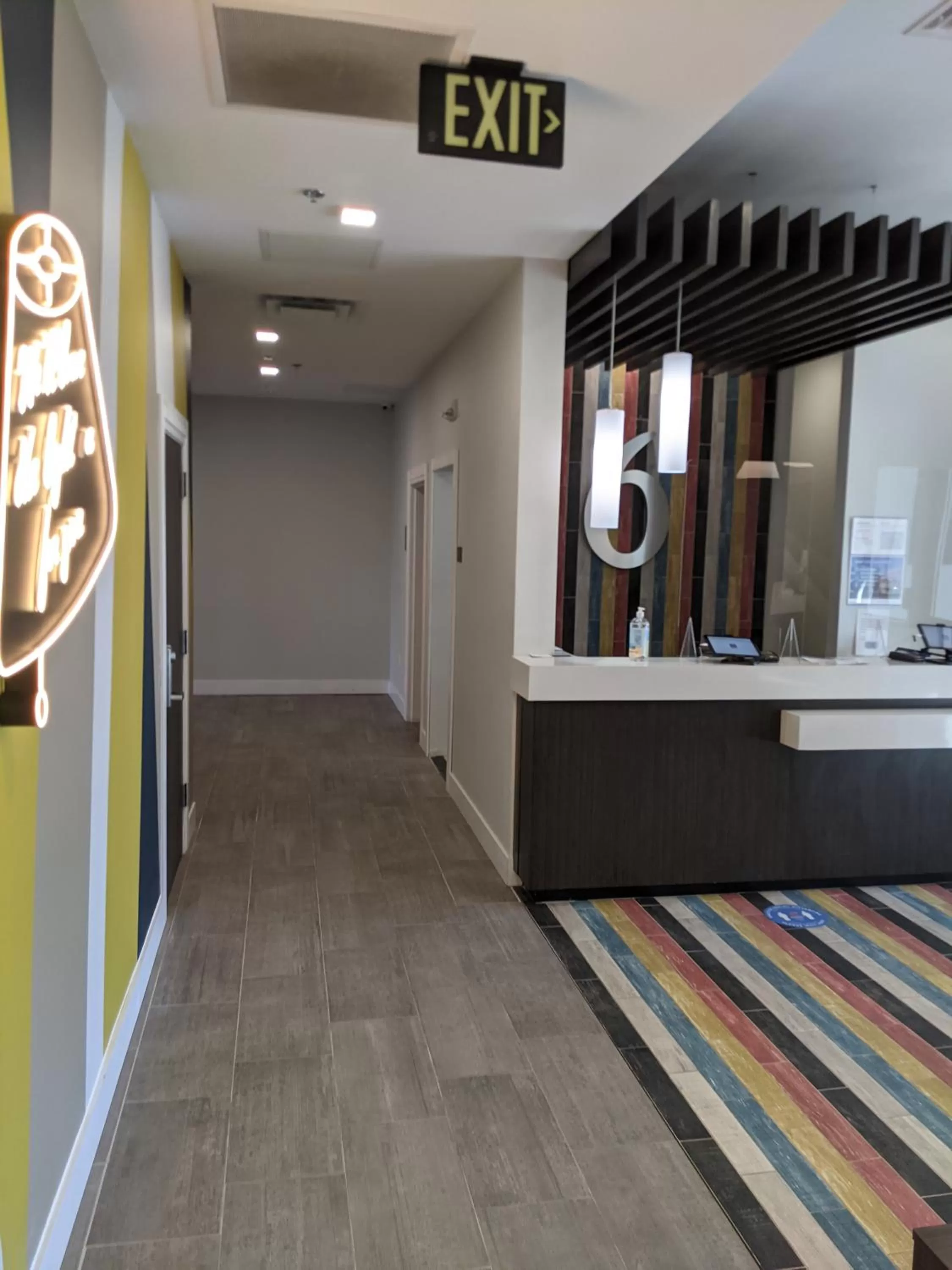 Lobby or reception in Studio 6 North Platte, NE - East