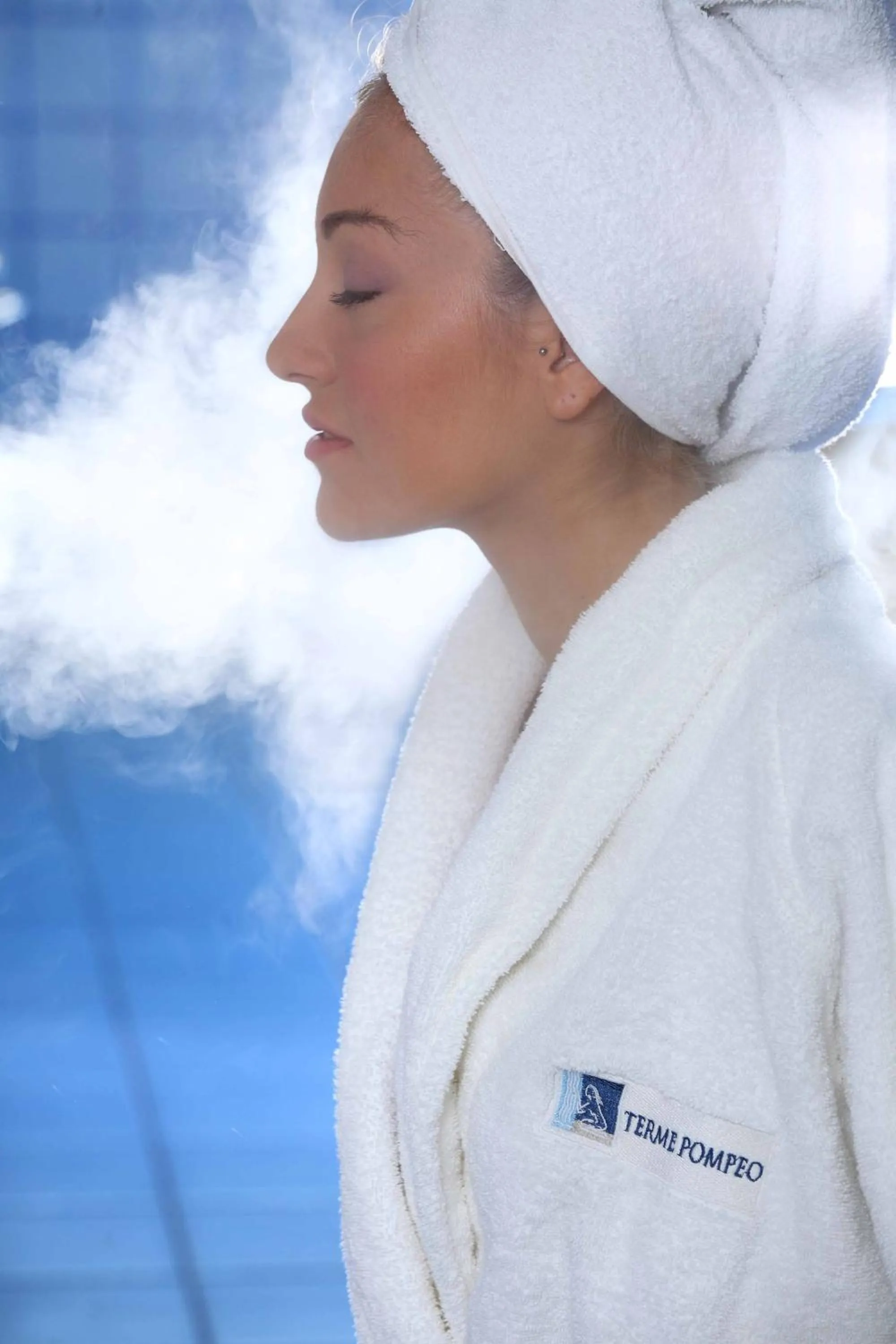 Hot Spring Bath in Hotel Fontana Olente