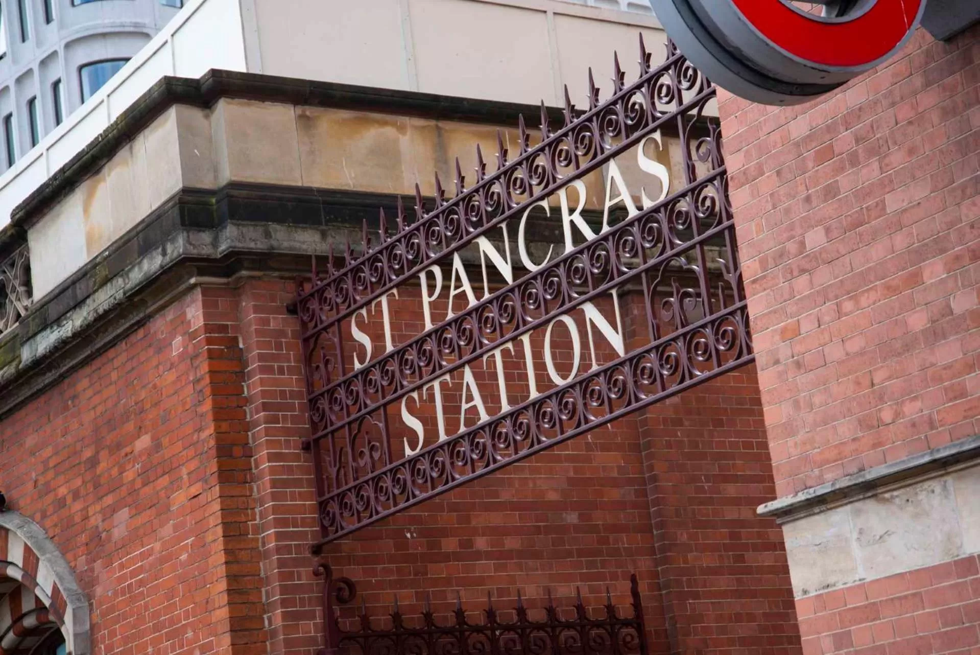 Neighbourhood in Howard Winchester Hotel