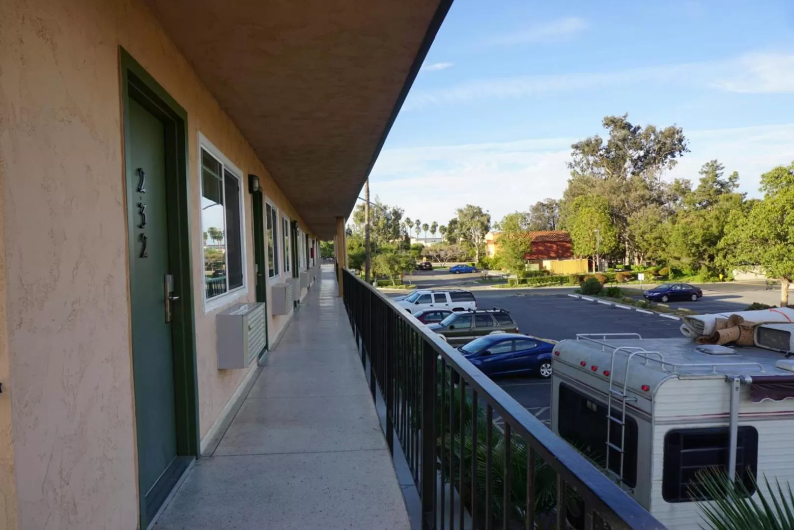 Property building in Americas Best Value Inn Thousand Oaks