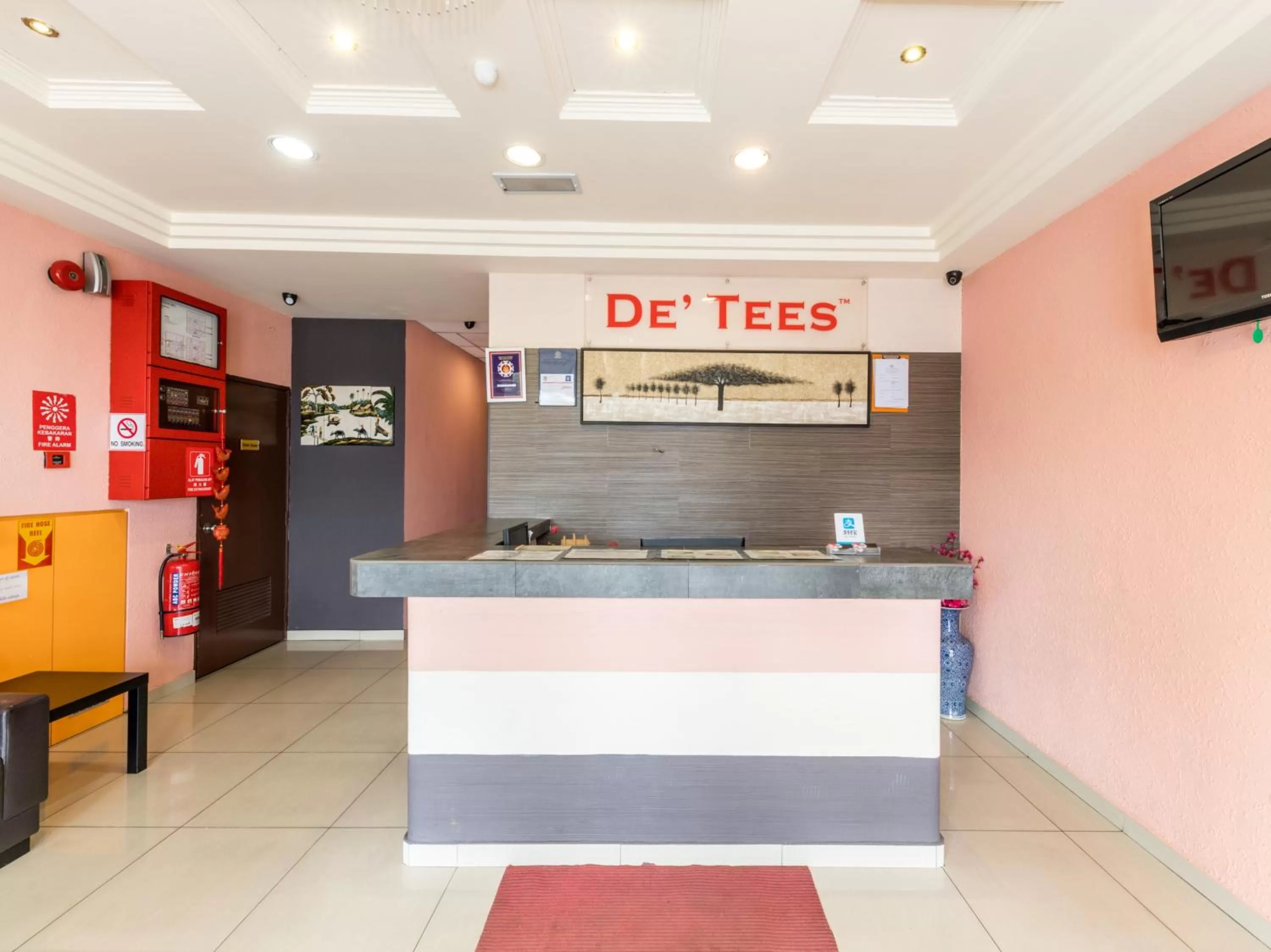 Lobby or reception in Hotel De' Tees, Masai Utama