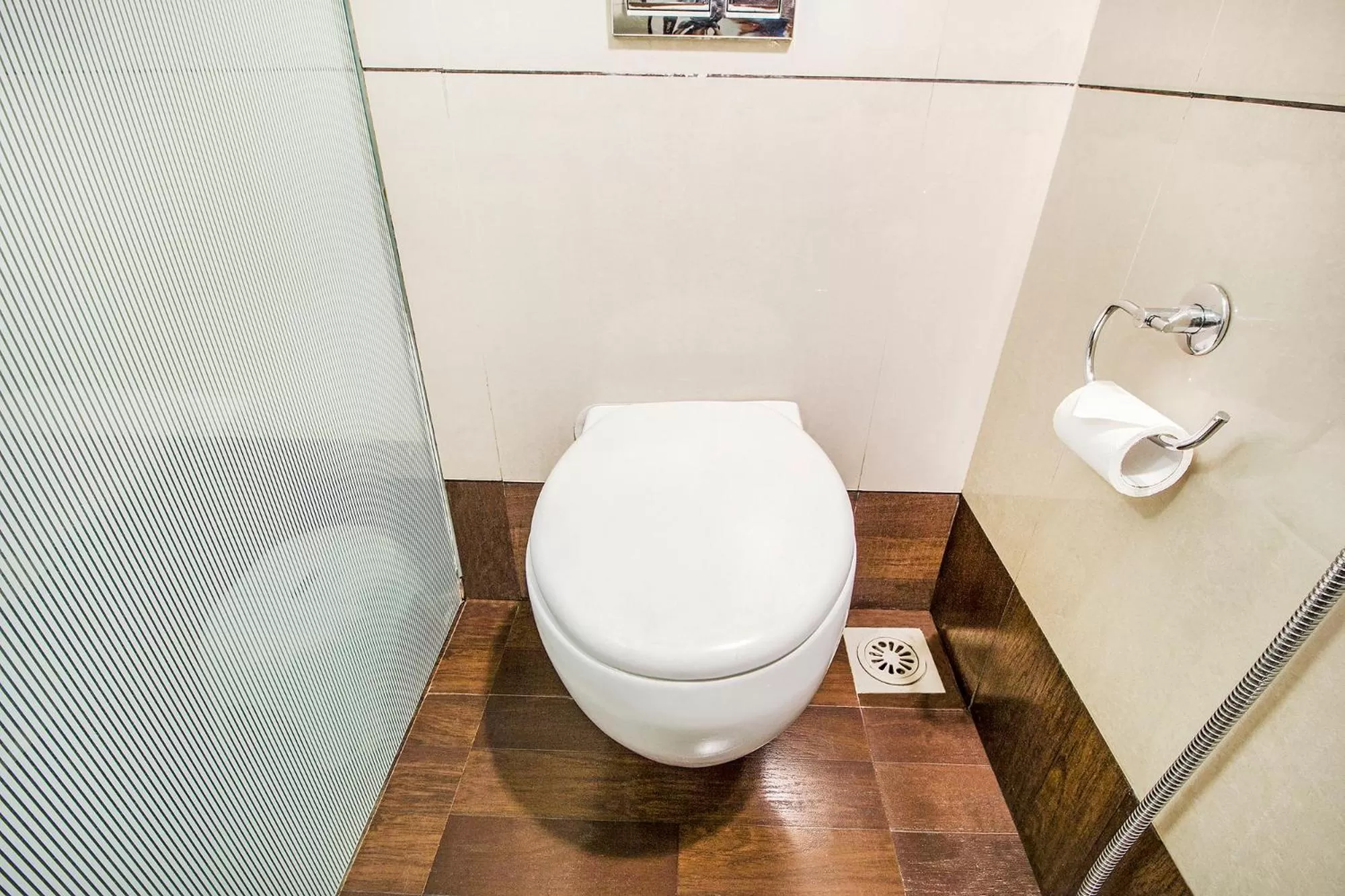 Toilet in FabHotel Prime Avenue