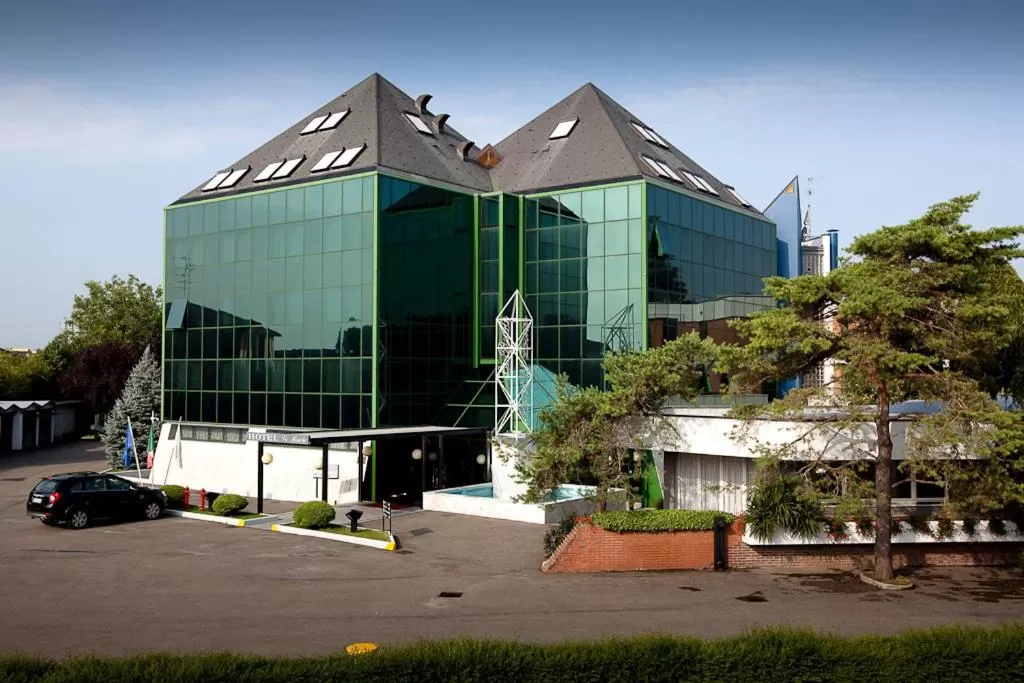 Facade/entrance in Hotel & Loisir Le Ruote